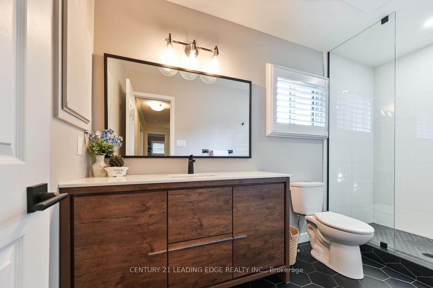 Photo 34 of 53 Mccarty Crescent, Markham, Markham Village — HOMEH