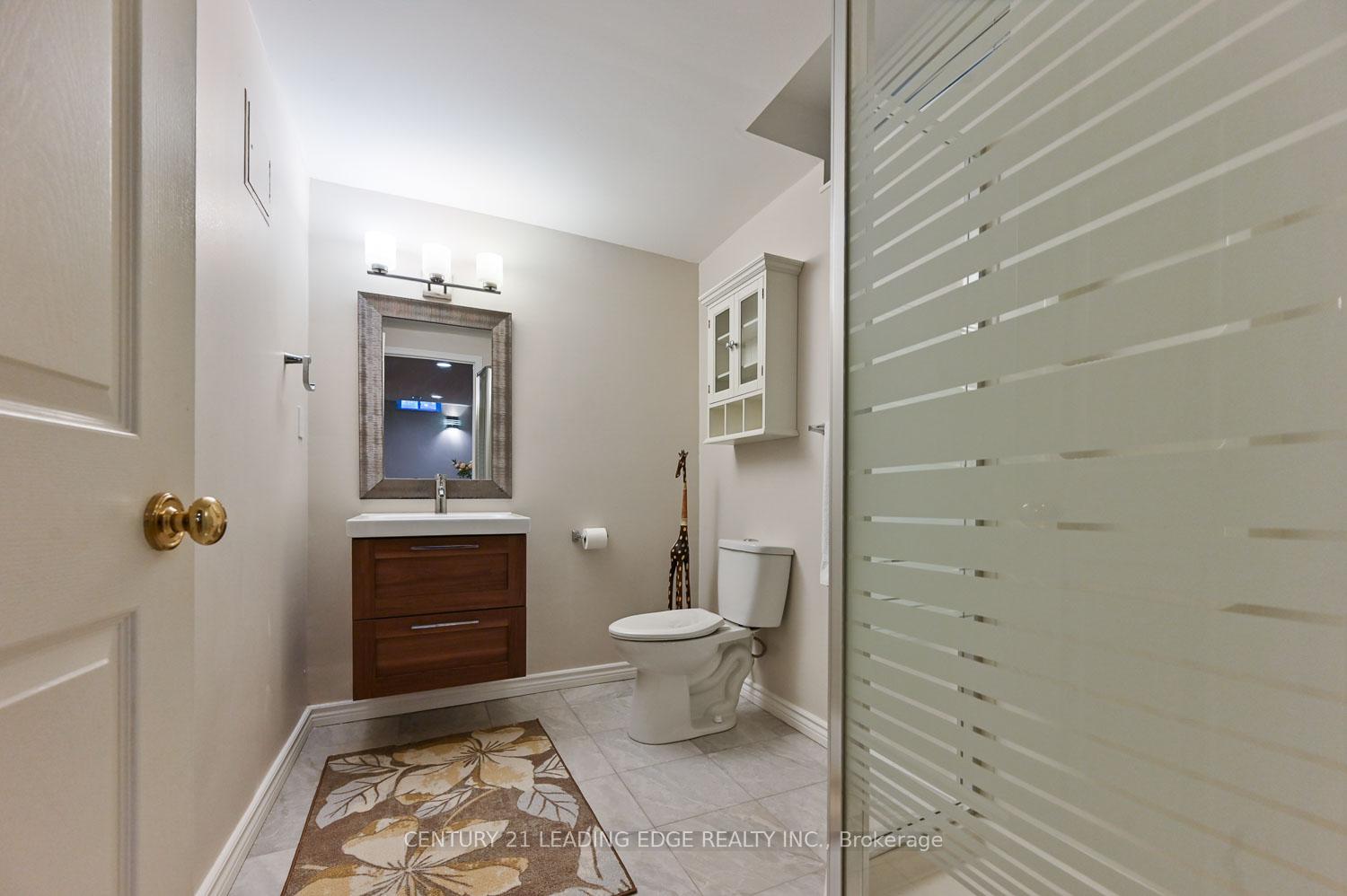 Photo 39 of 53 Mccarty Crescent, Markham, Markham Village — HOMEH