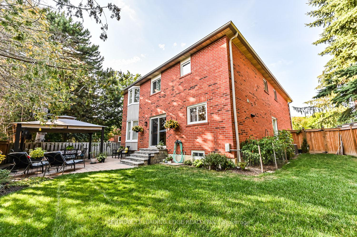 Photo 44 of 53 Mccarty Crescent, Markham, Markham Village — HOMEH