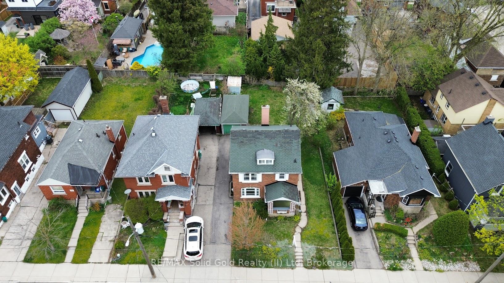 Photo 37 of 14 Henry Street, Kitchener — HOMEH