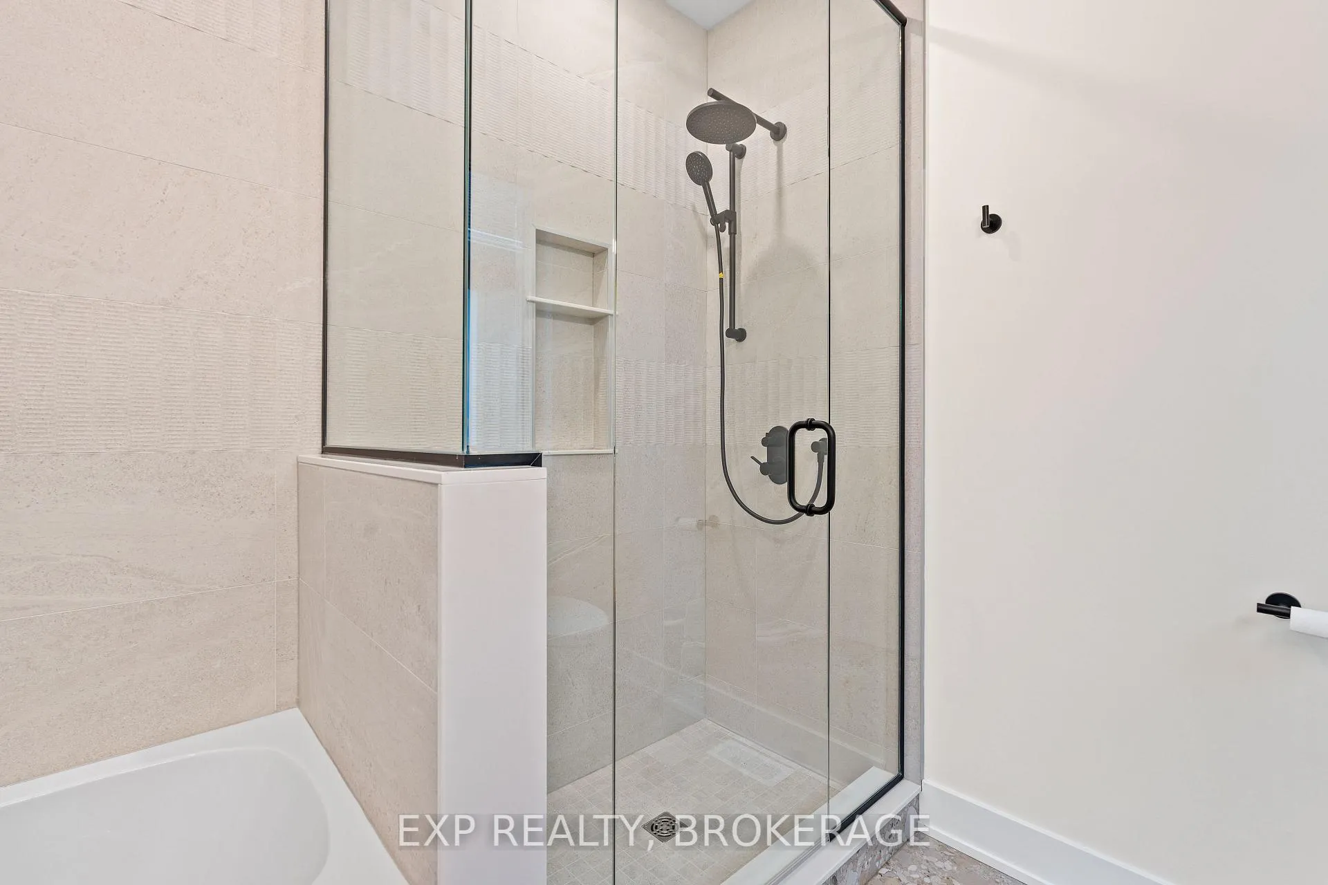 Photo 26 of 1257 Carfa Crescent, Kingston, City Northwest — HOMEH