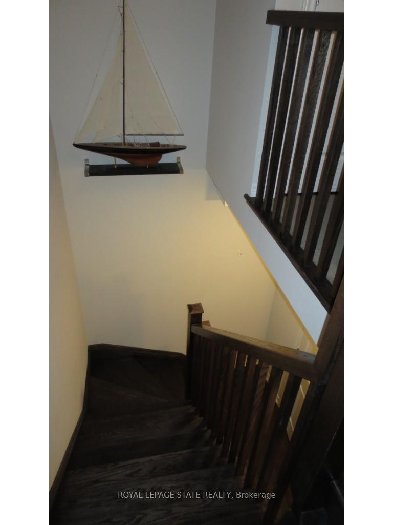 Photo 10 of 7 Lakewalk Drive, Hamilton, Lakeshore — HOMEH