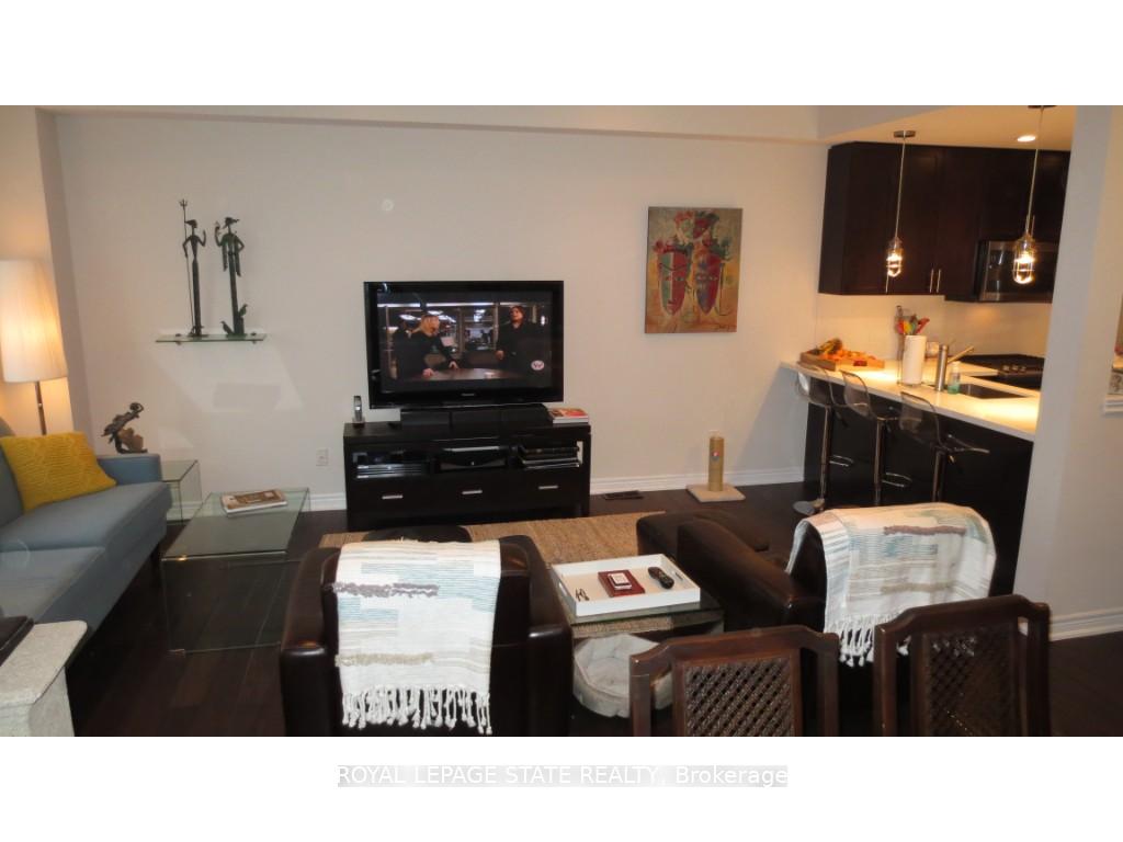 Photo 15 of 7 Lakewalk Drive, Hamilton, Lakeshore — HOMEH