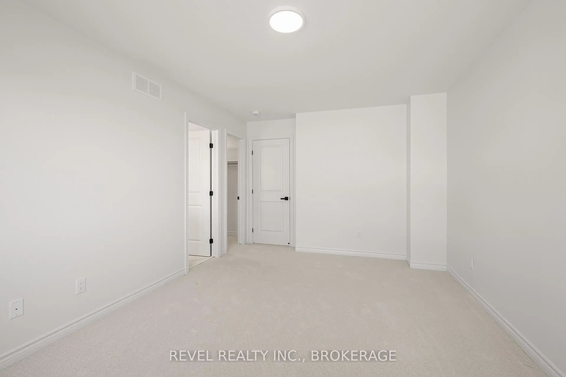 Photo 13 of 332 Dockside Drive, Kingston, Kingston East (Incl Barret Crt) — HOMEH
