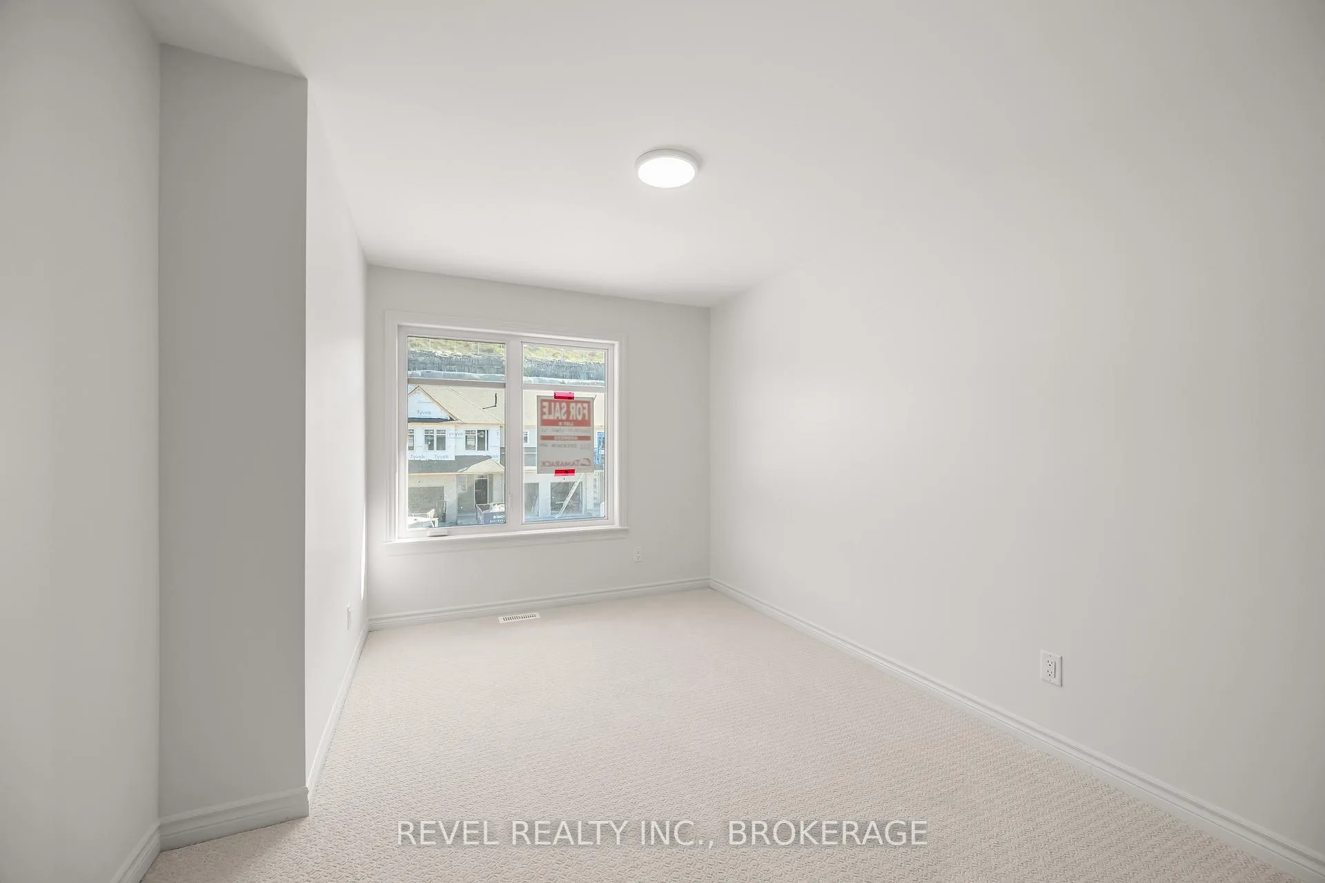 Photo 20 of 332 Dockside Drive, Kingston, Kingston East (Incl Barret Crt) — HOMEH