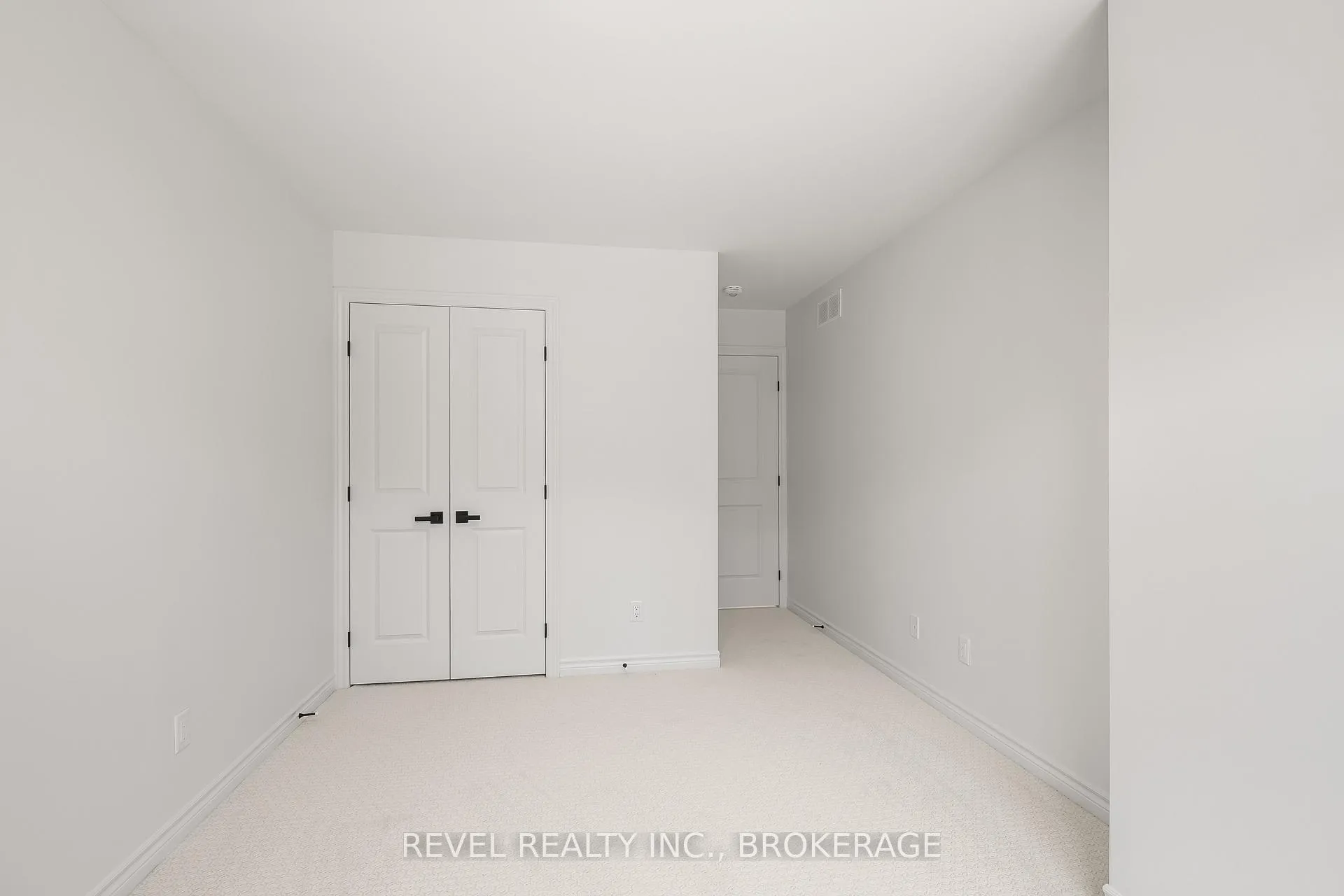 Photo 21 of 332 Dockside Drive, Kingston, Kingston East (Incl Barret Crt) — HOMEH