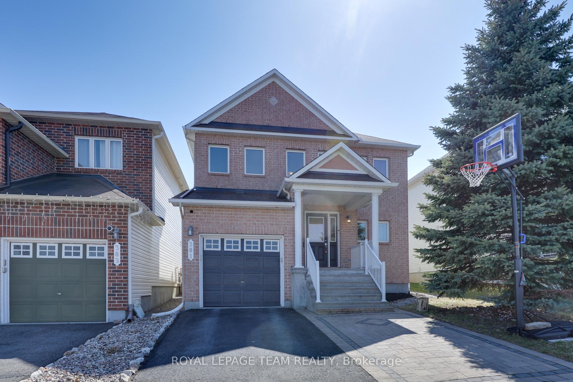 Photo 2 of 381 Abbeydale Circle, Ottawa, Kanata - Morgan's Grant/South March — HOMEH