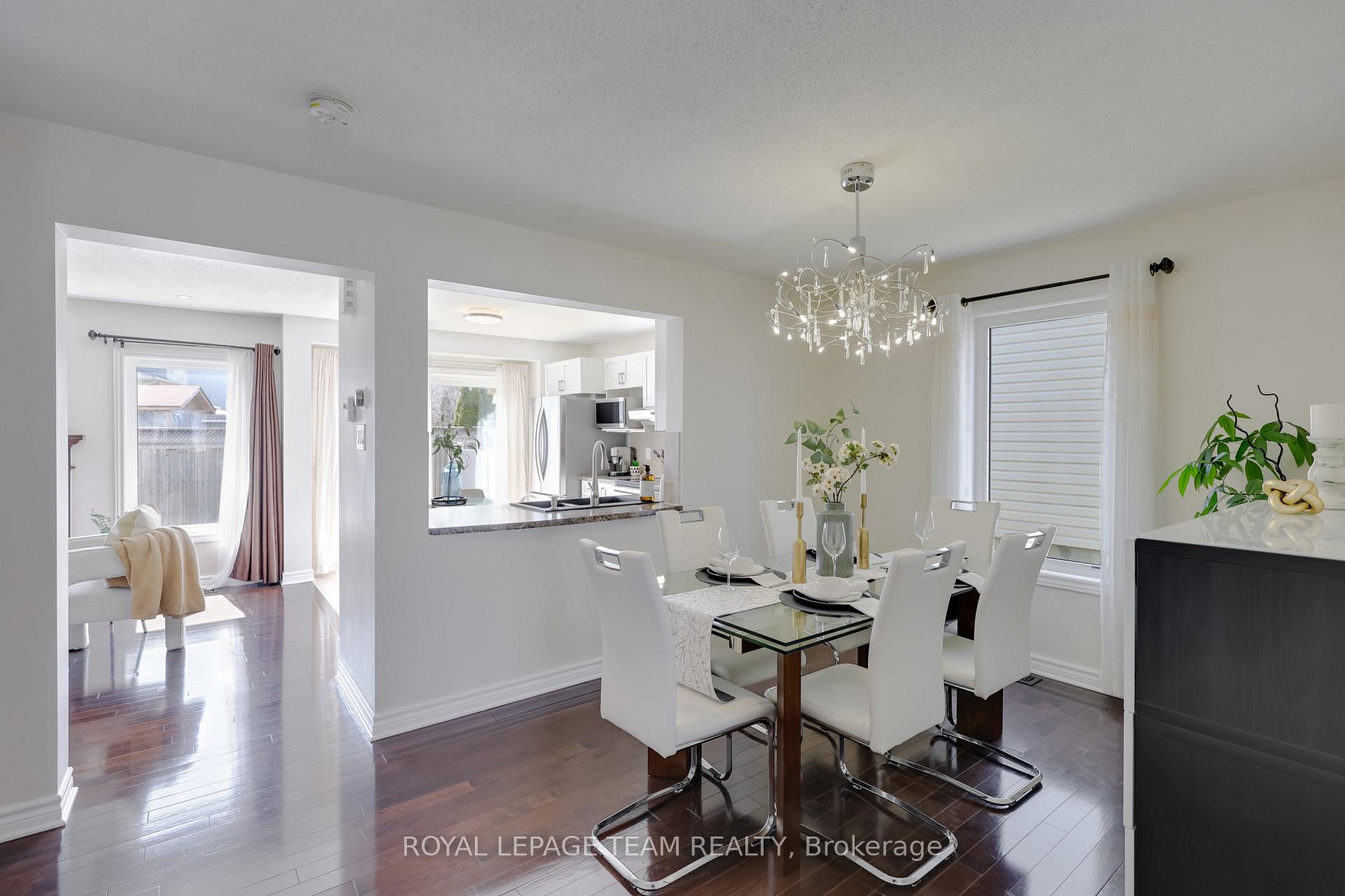 Photo 9 of 381 Abbeydale Circle, Ottawa, Kanata - Morgan's Grant/South March — HOMEH