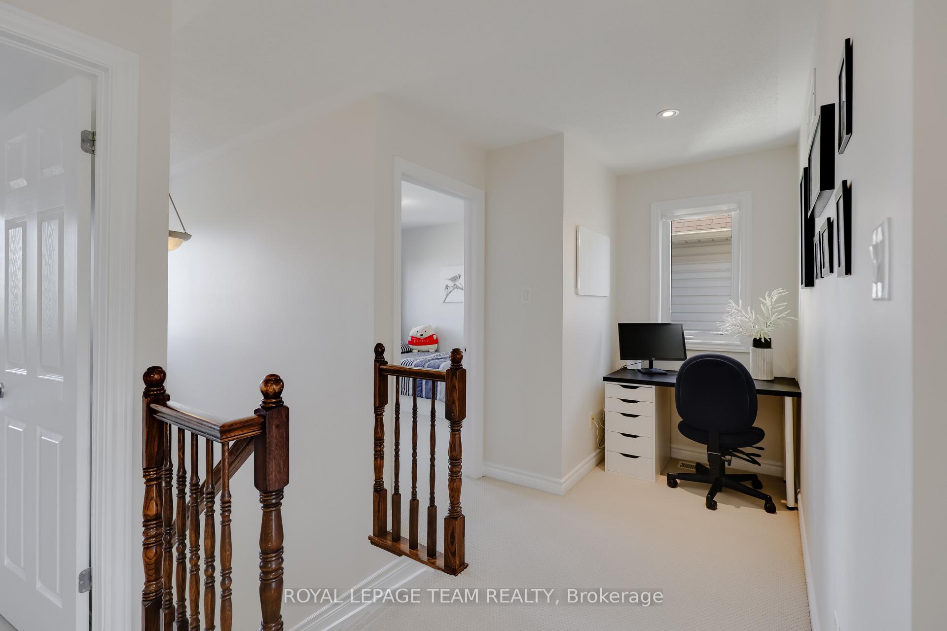 Photo 21 of 381 Abbeydale Circle, Ottawa, Kanata - Morgan's Grant/South March — HOMEH