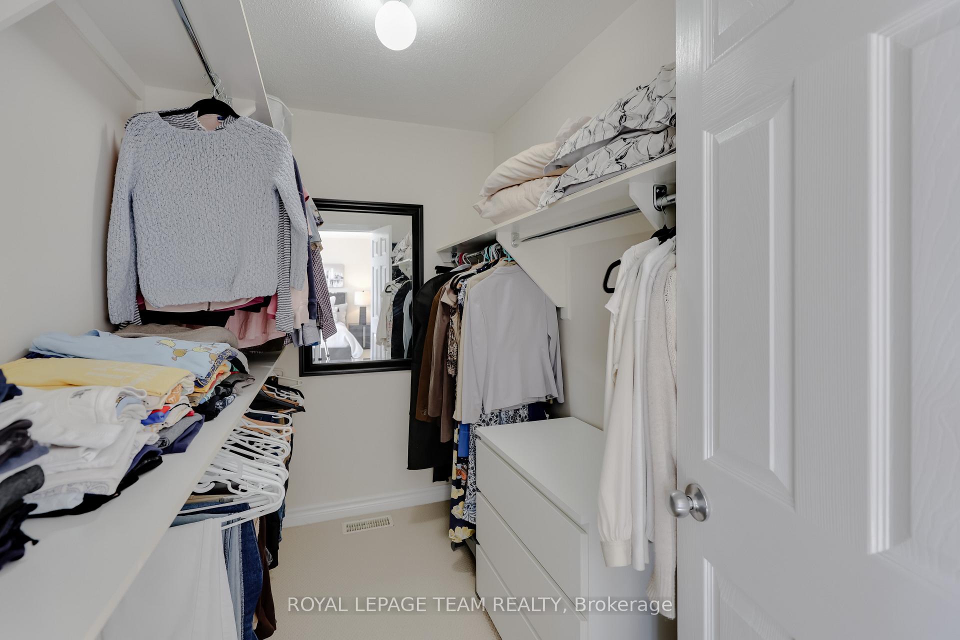 Photo 29 of 381 Abbeydale Circle, Ottawa, Kanata - Morgan's Grant/South March — HOMEH