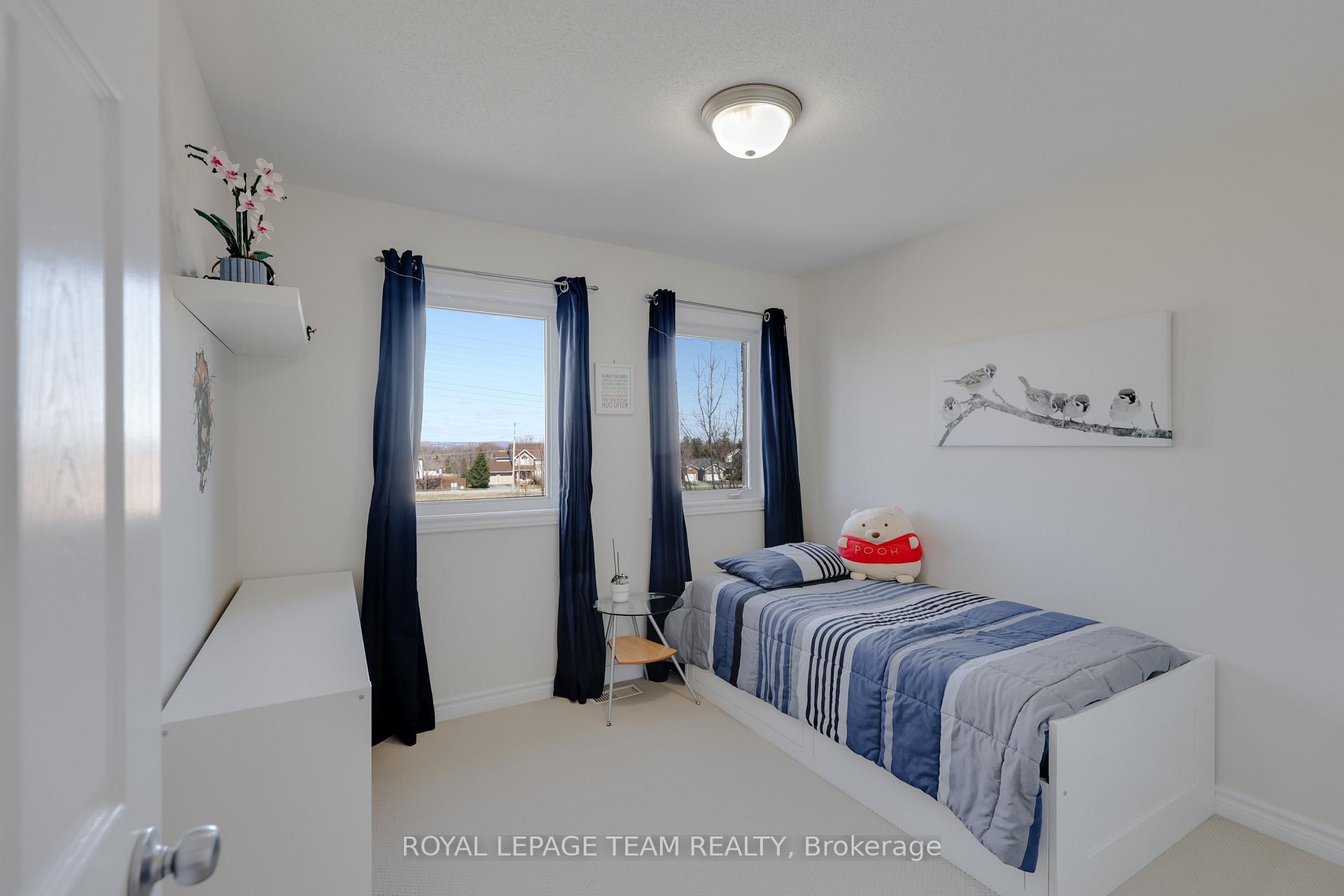Photo 33 of 381 Abbeydale Circle, Ottawa, Kanata - Morgan's Grant/South March — HOMEH