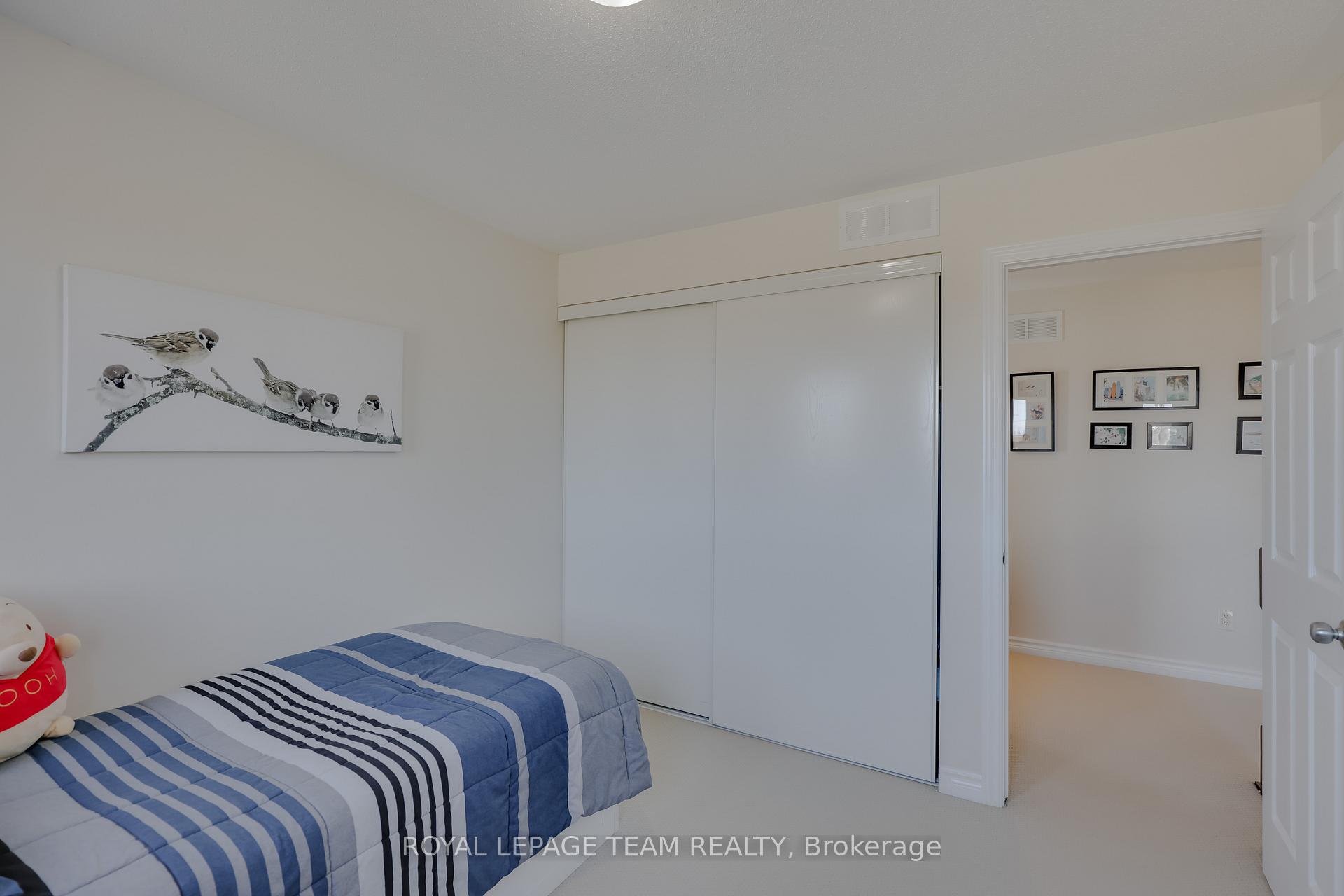 Photo 35 of 381 Abbeydale Circle, Ottawa, Kanata - Morgan's Grant/South March — HOMEH