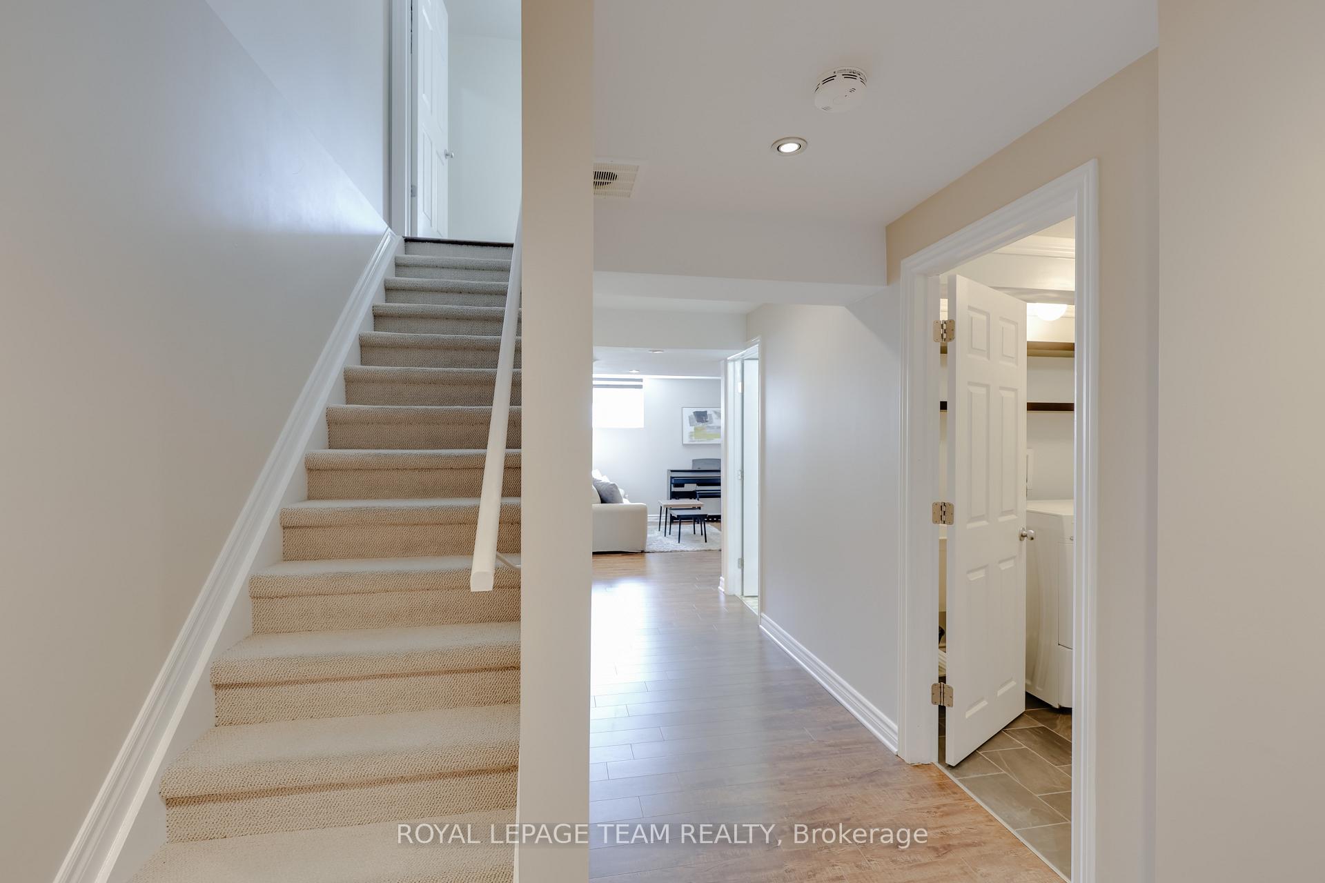Photo 38 of 381 Abbeydale Circle, Ottawa, Kanata - Morgan's Grant/South March — HOMEH