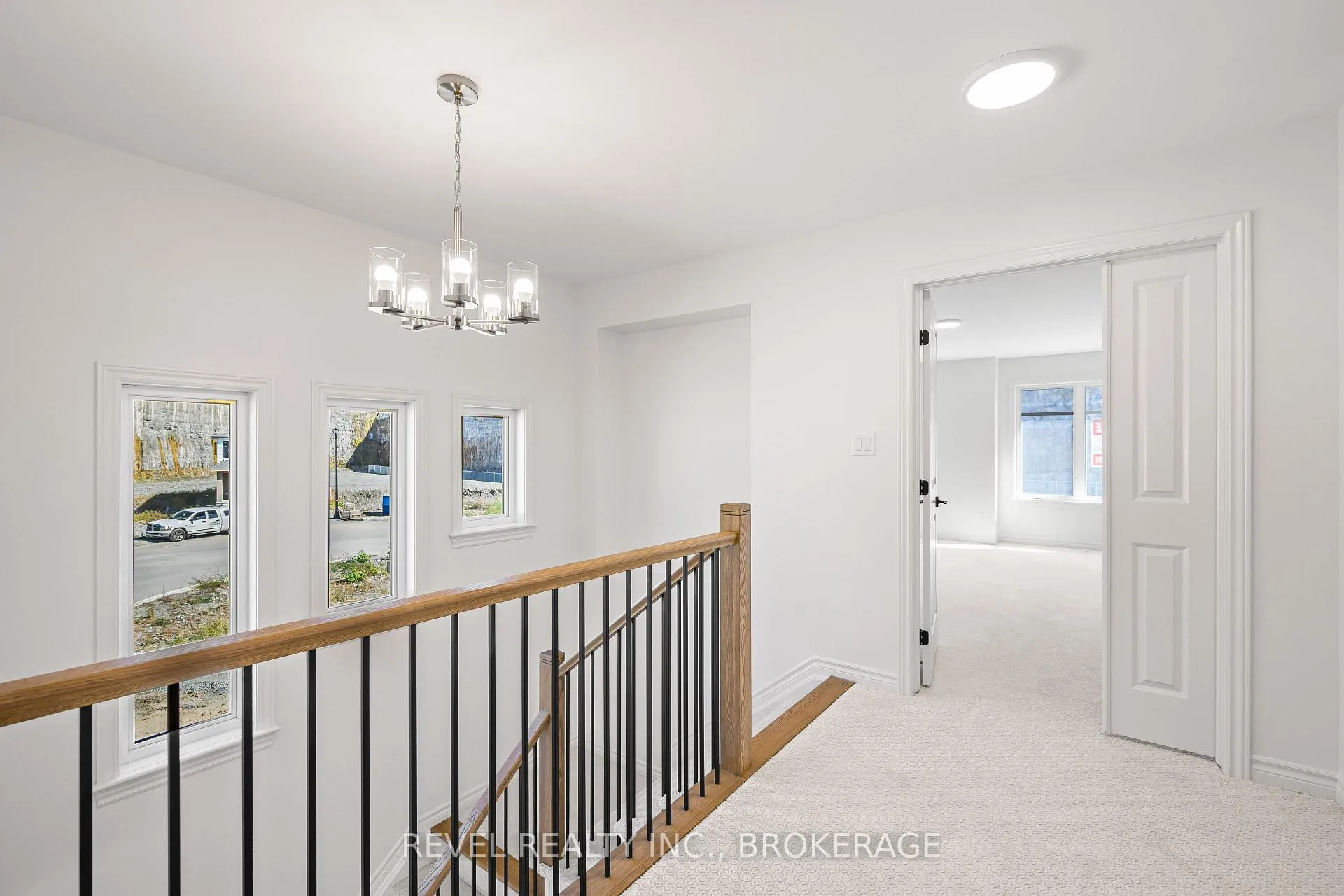 Photo 11 of 336 Dockside Drive, Kingston, Kingston East (Incl Barret Crt) — HOMEH