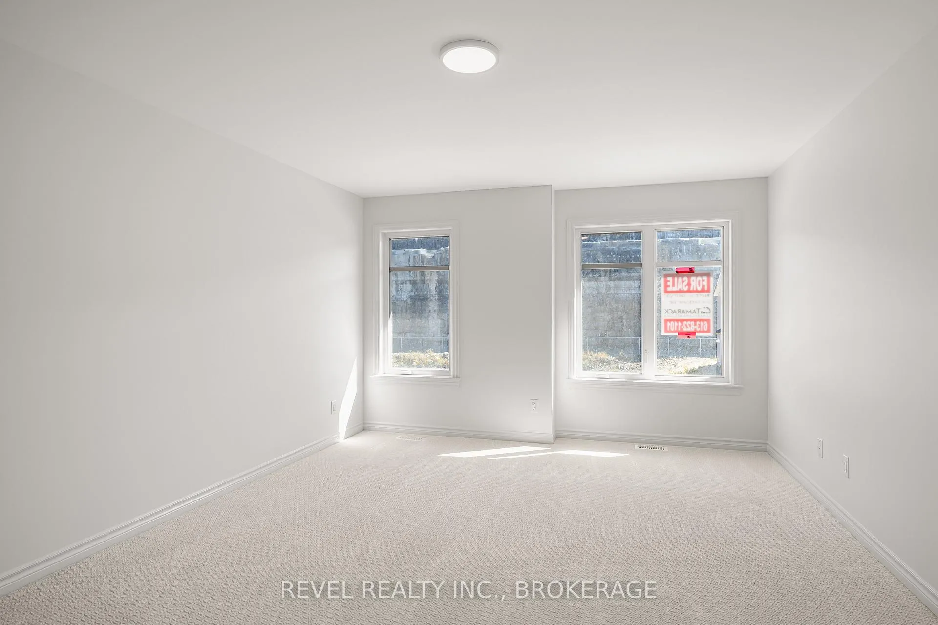 Photo 12 of 336 Dockside Drive, Kingston, Kingston East (Incl Barret Crt) — HOMEH