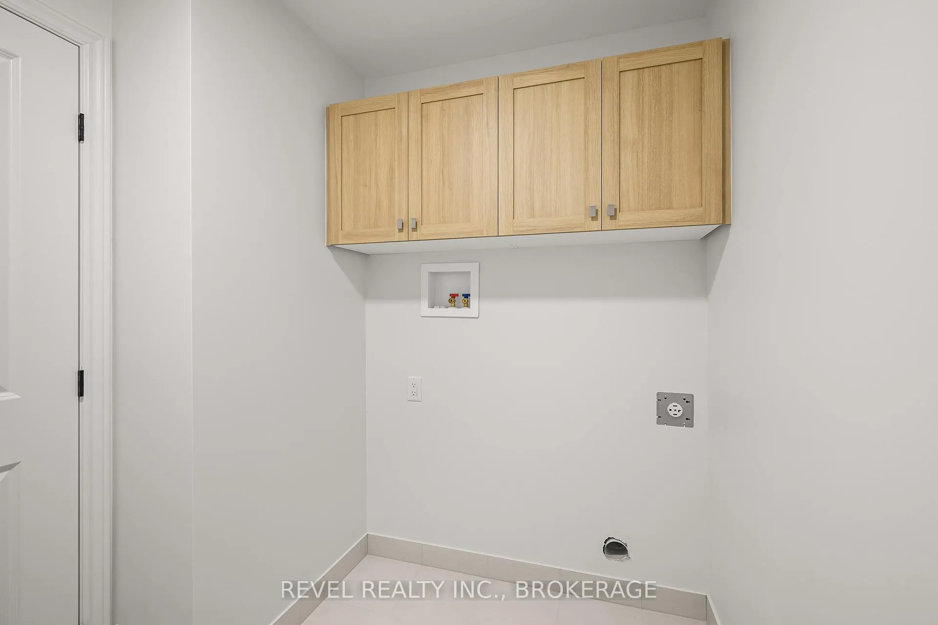 Photo 18 of 336 Dockside Drive, Kingston, Kingston East (Incl Barret Crt) — HOMEH
