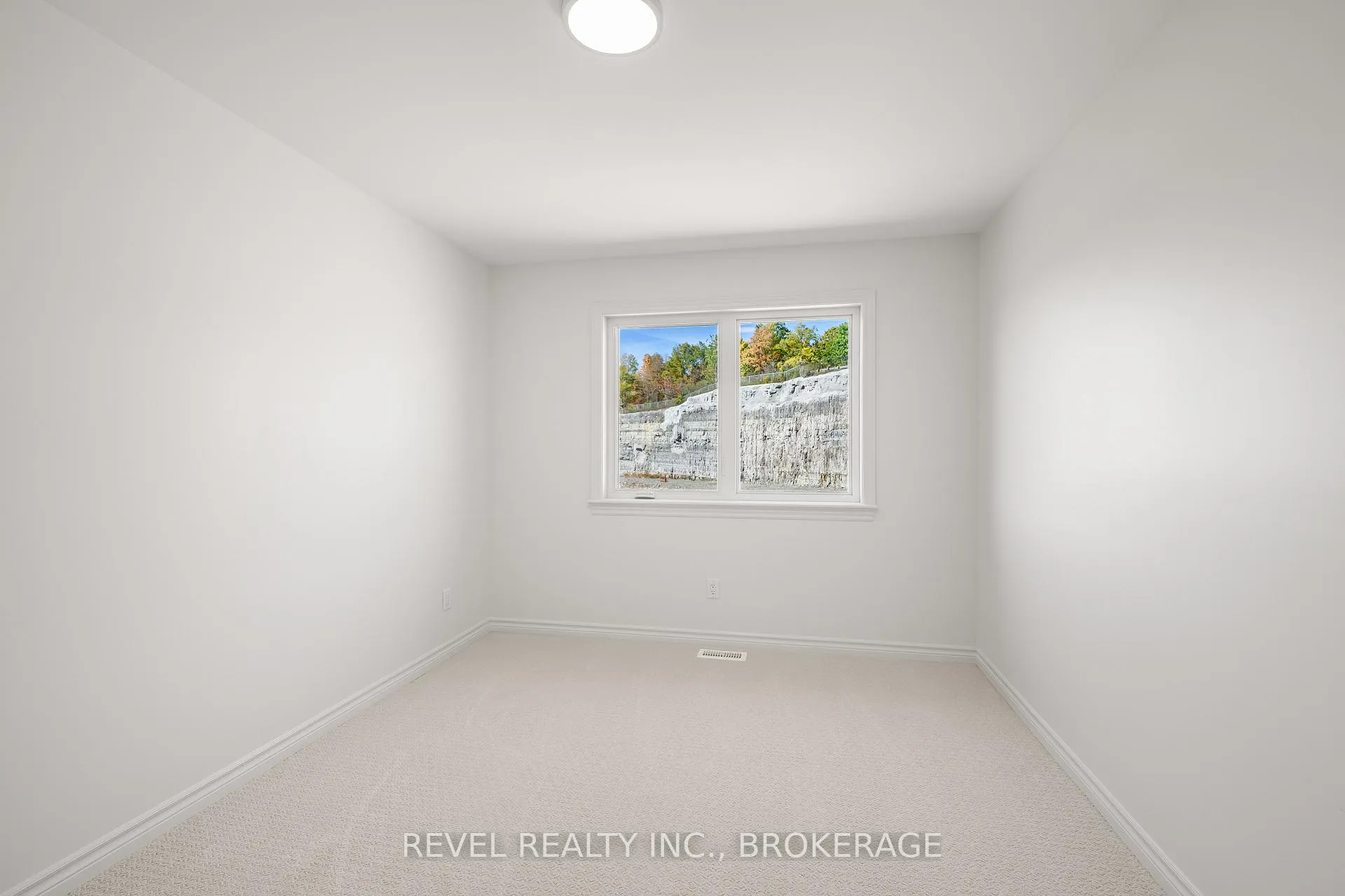 Photo 21 of 336 Dockside Drive, Kingston, Kingston East (Incl Barret Crt) — HOMEH