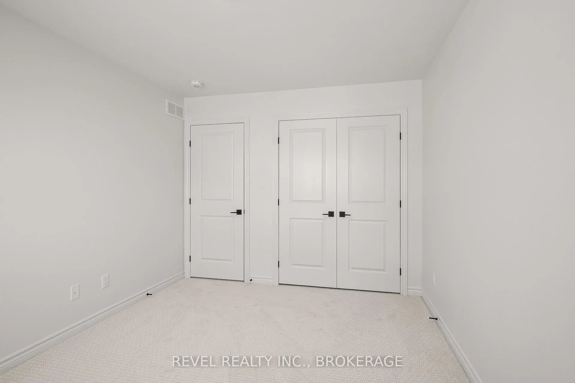 Photo 22 of 336 Dockside Drive, Kingston, Kingston East (Incl Barret Crt) — HOMEH
