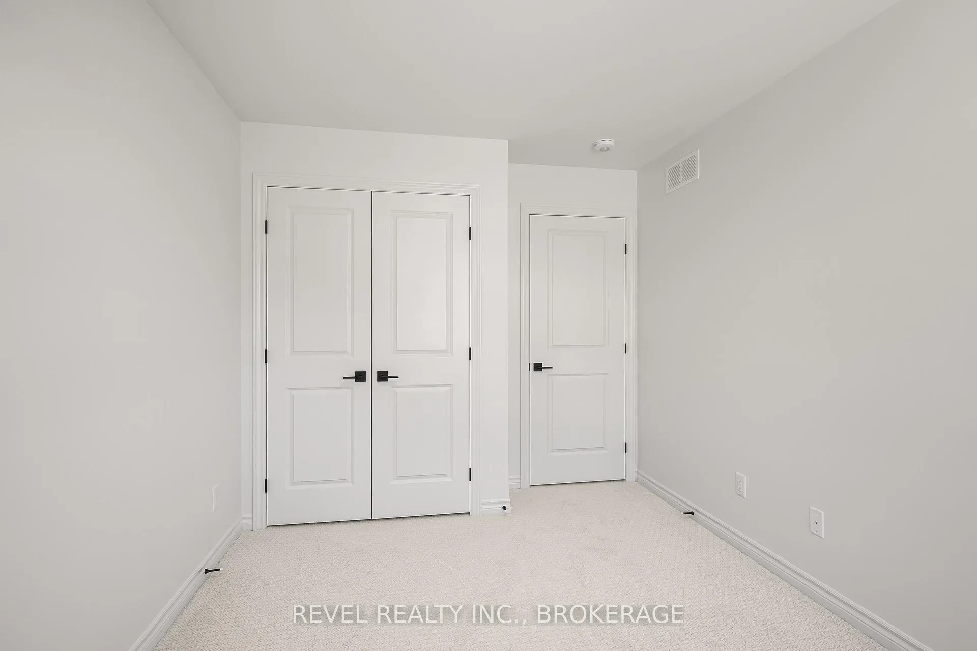 Photo 24 of 336 Dockside Drive, Kingston, Kingston East (Incl Barret Crt) — HOMEH