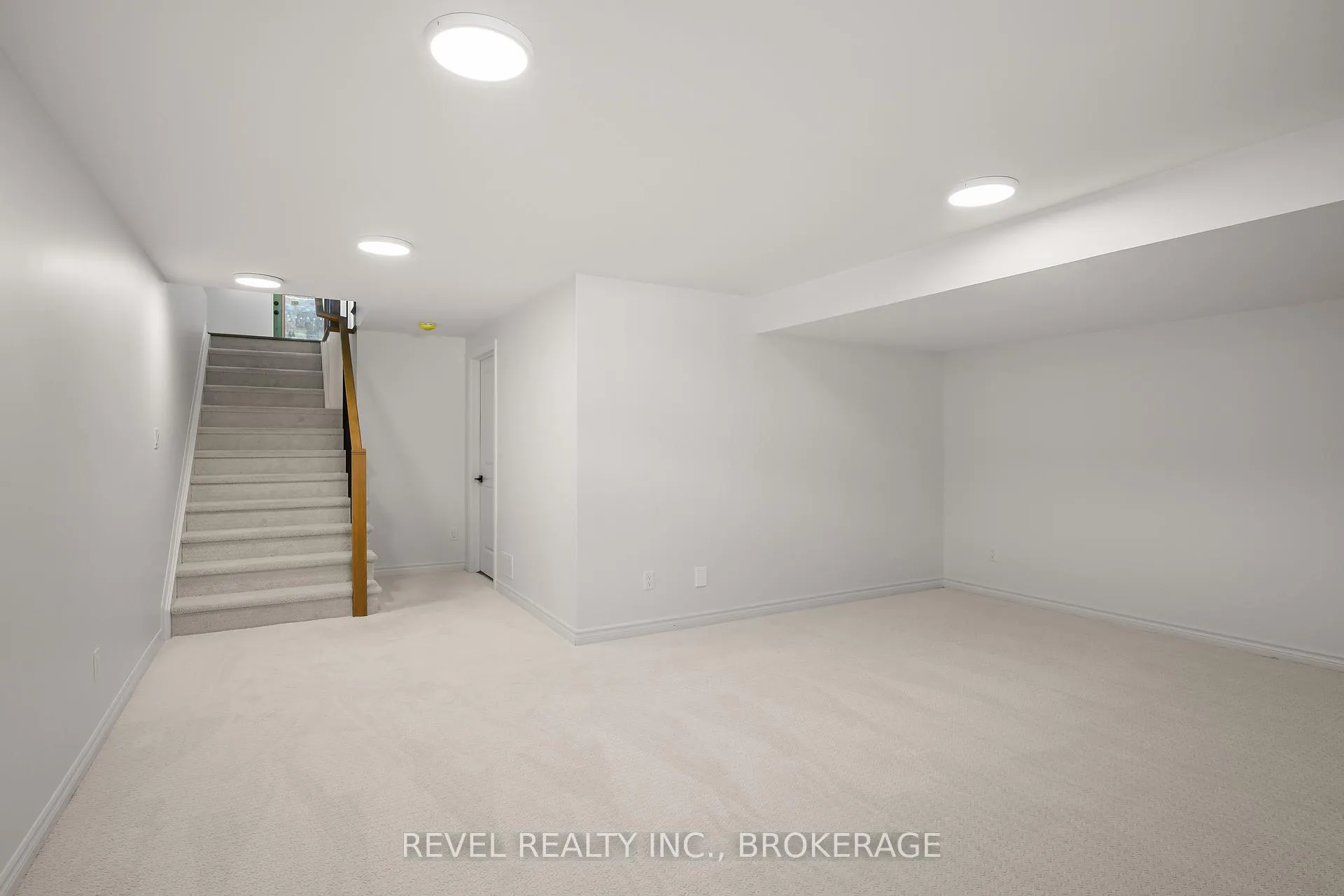 Photo 26 of 336 Dockside Drive, Kingston, Kingston East (Incl Barret Crt) — HOMEH