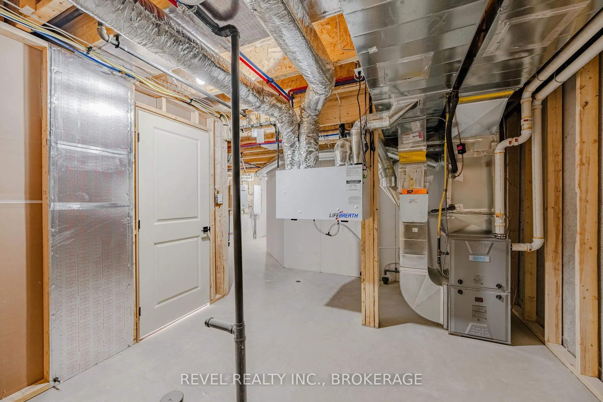 Photo 29 of 336 Dockside Drive, Kingston, Kingston East (Incl Barret Crt) — HOMEH