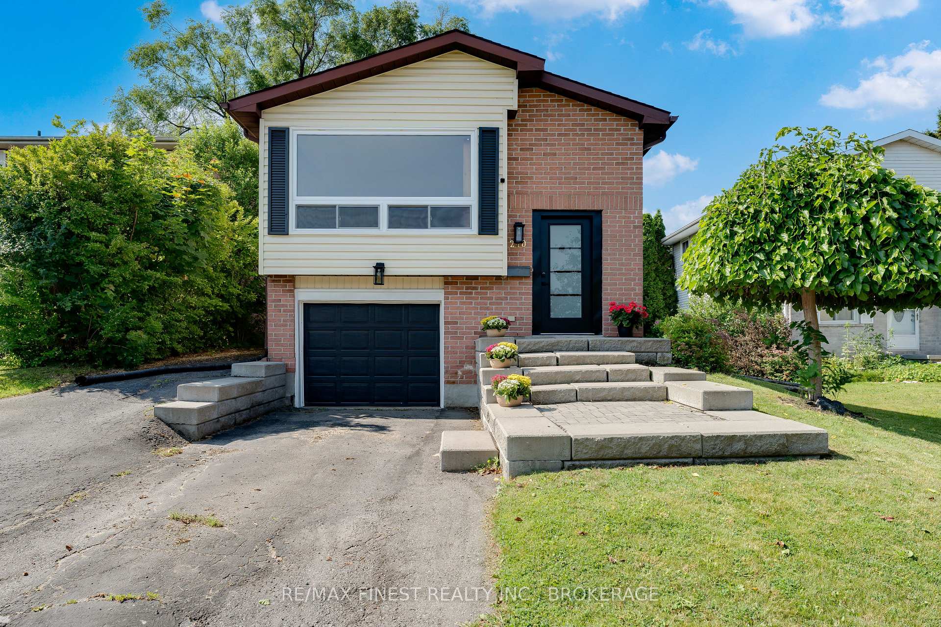 Front of 240 Old Quarry Road