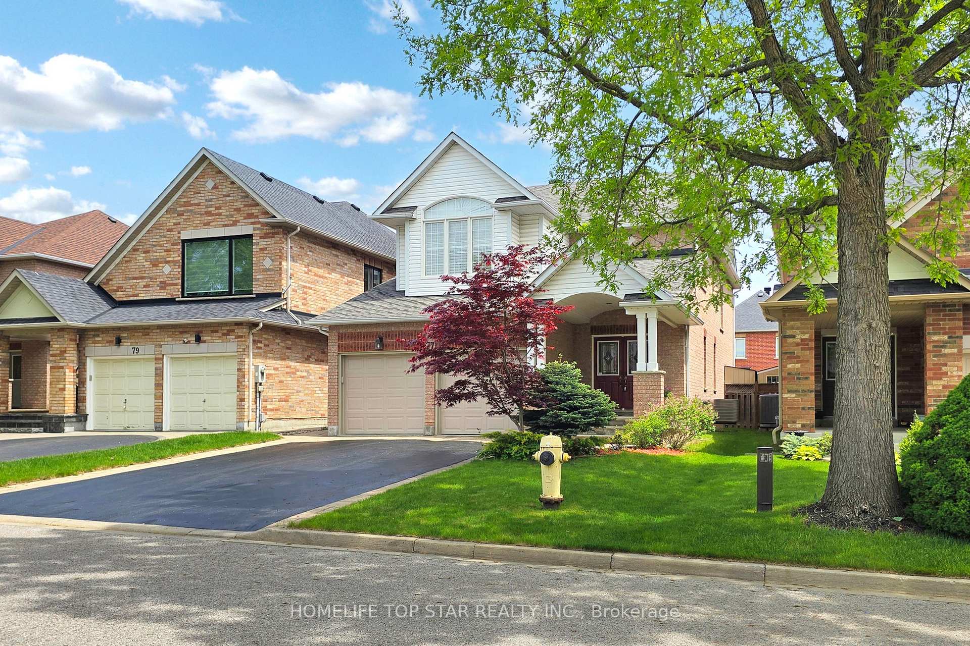Photo 3 of 77 Red Ash Drive, Markham, Legacy — HOMEH