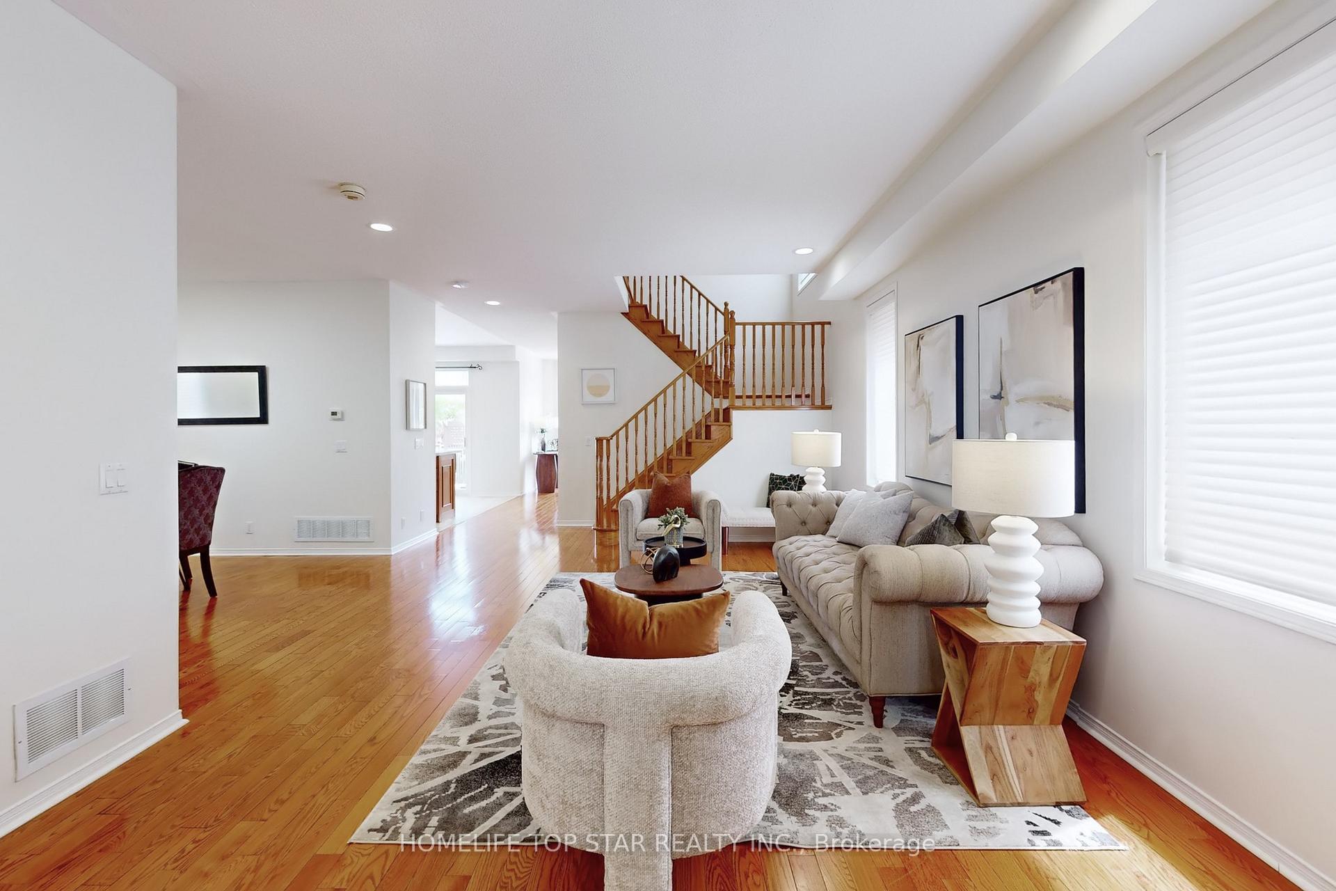 Photo 9 of 77 Red Ash Drive, Markham, Legacy — HOMEH