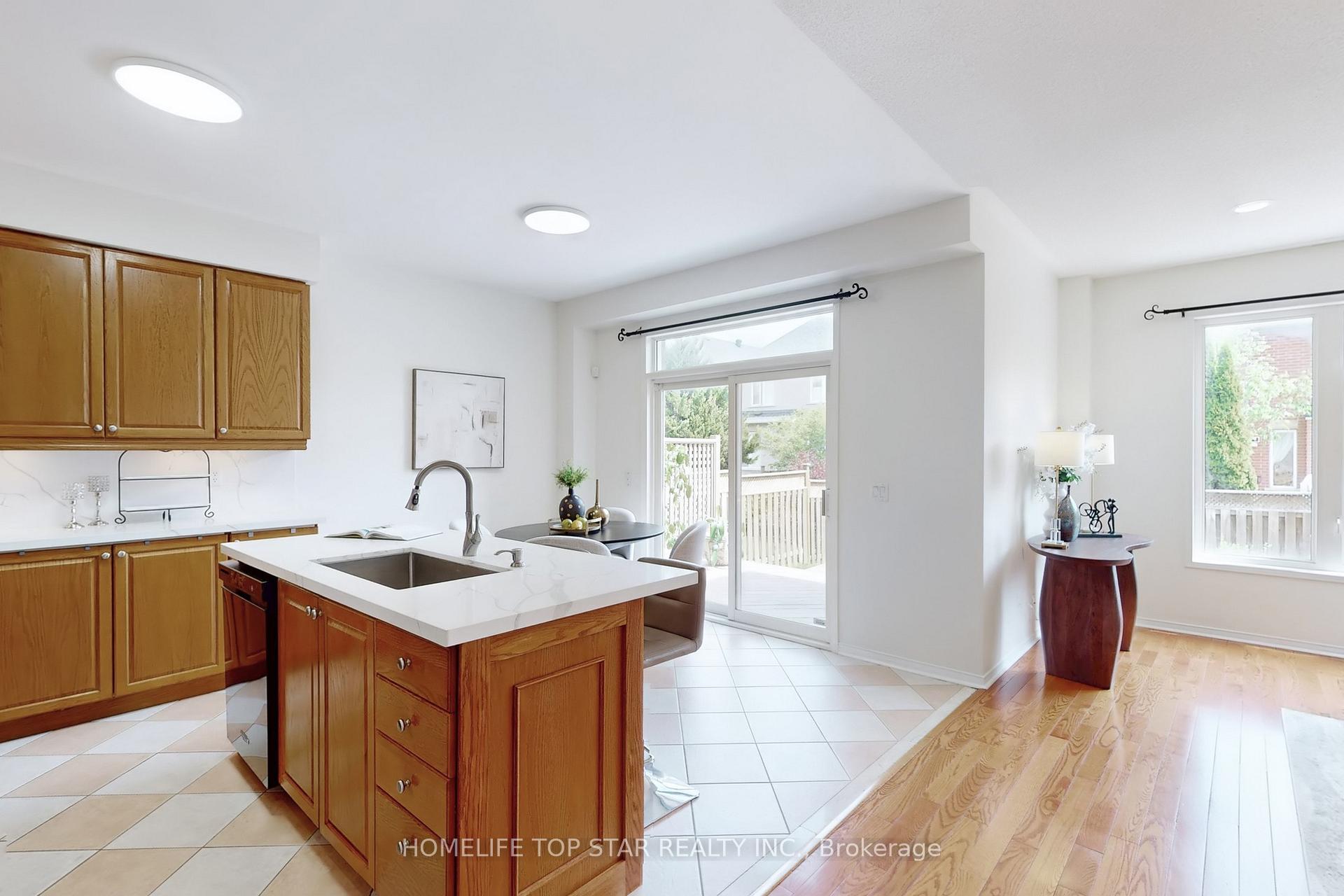 Photo 24 of 77 Red Ash Drive, Markham, Legacy — HOMEH