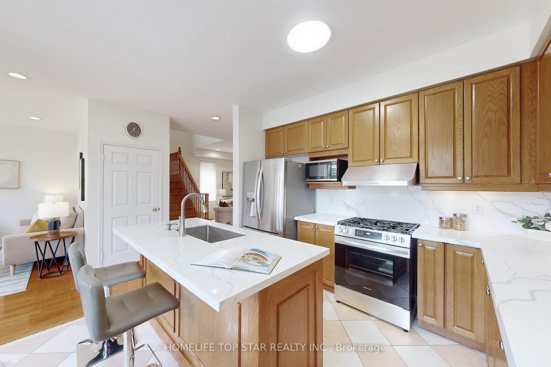 Photo 25 of 77 Red Ash Drive, Markham, Legacy — HOMEH