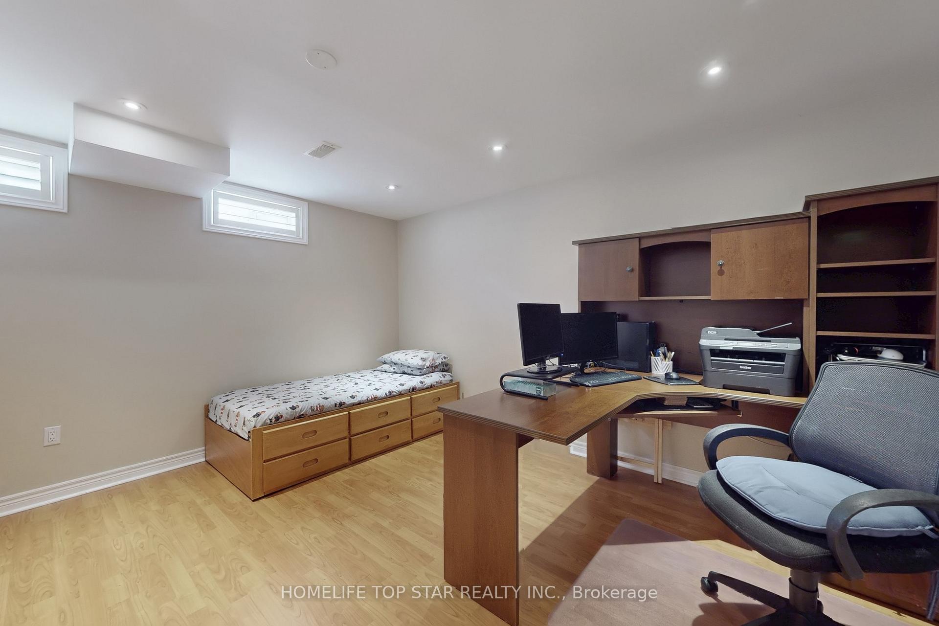 Photo 45 of 77 Red Ash Drive, Markham, Legacy — HOMEH