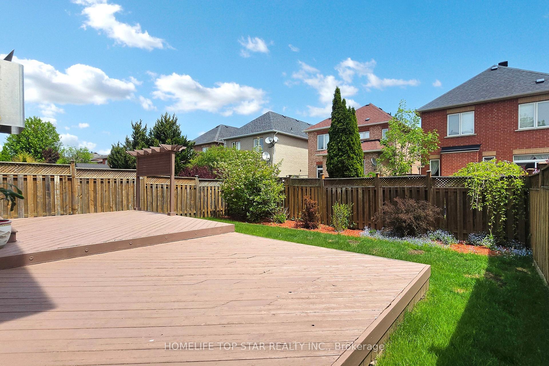 Photo 49 of 77 Red Ash Drive, Markham, Legacy — HOMEH