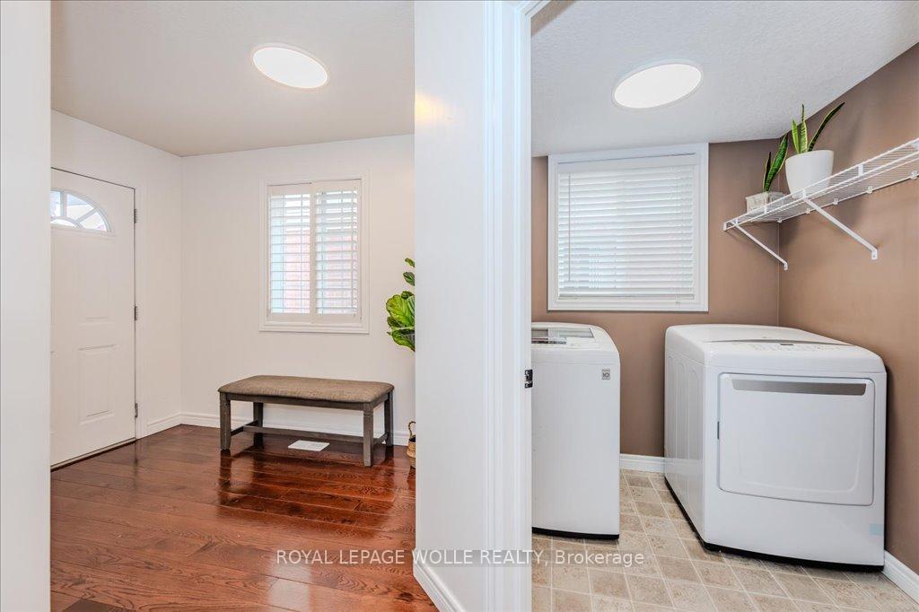 Photo 7 of 65 Colton Circle, Kitchener — HOMEH