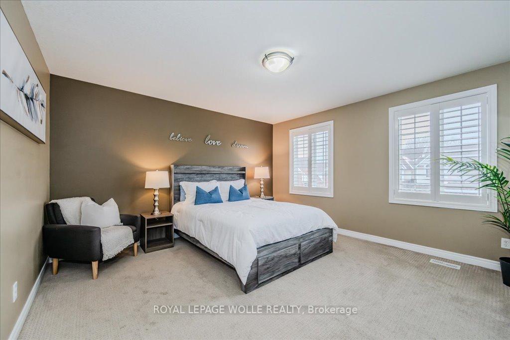 Photo 17 of 65 Colton Circle, Kitchener — HOMEH