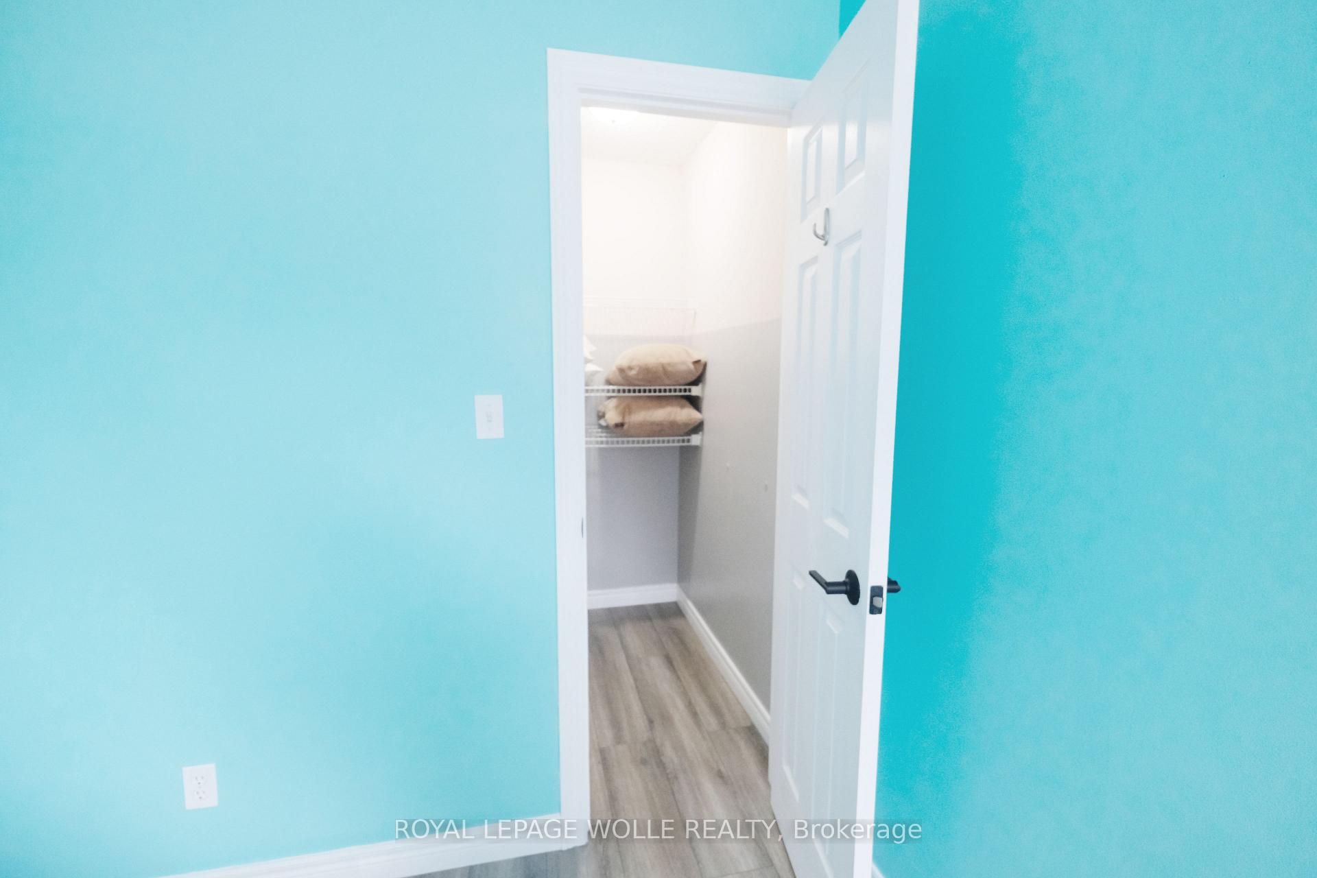 Photo 27 of 65 Colton Circle, Kitchener — HOMEH