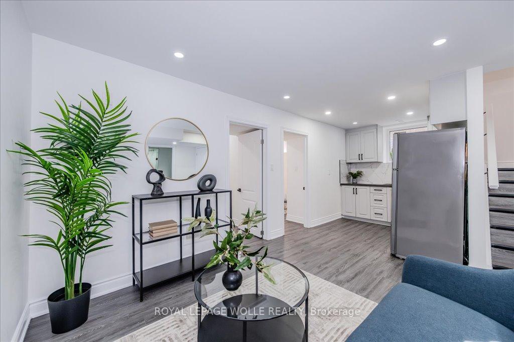 Photo 32 of 65 Colton Circle, Kitchener — HOMEH