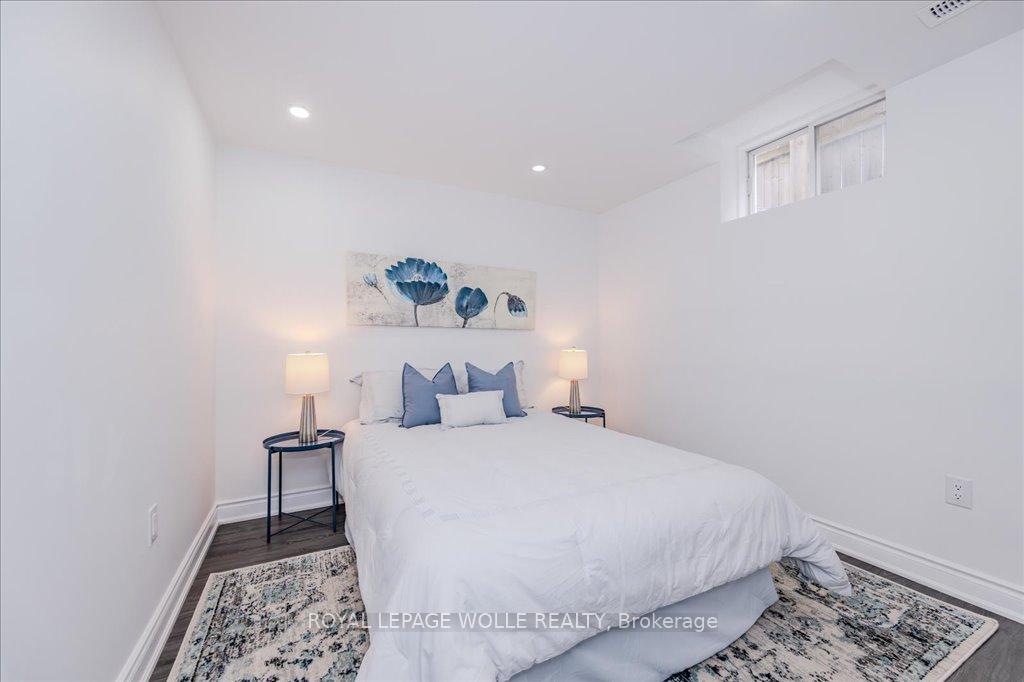 Photo 35 of 65 Colton Circle, Kitchener — HOMEH