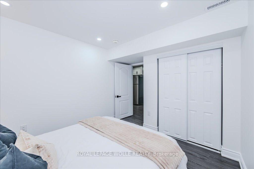 Photo 38 of 65 Colton Circle, Kitchener — HOMEH