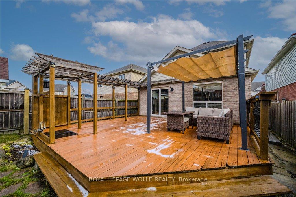 Photo 42 of 65 Colton Circle, Kitchener — HOMEH