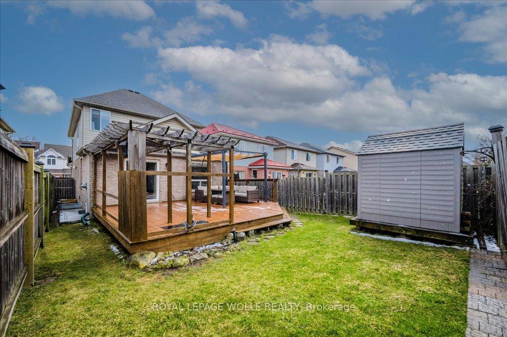 Photo 45 of 65 Colton Circle, Kitchener — HOMEH