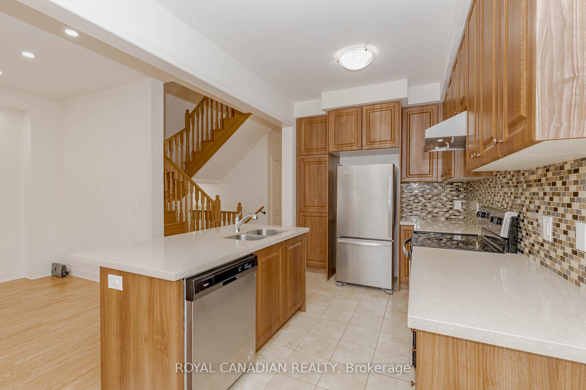 Photo 10 of 1533 Carr Landing, Milton, Ford — HOMEH