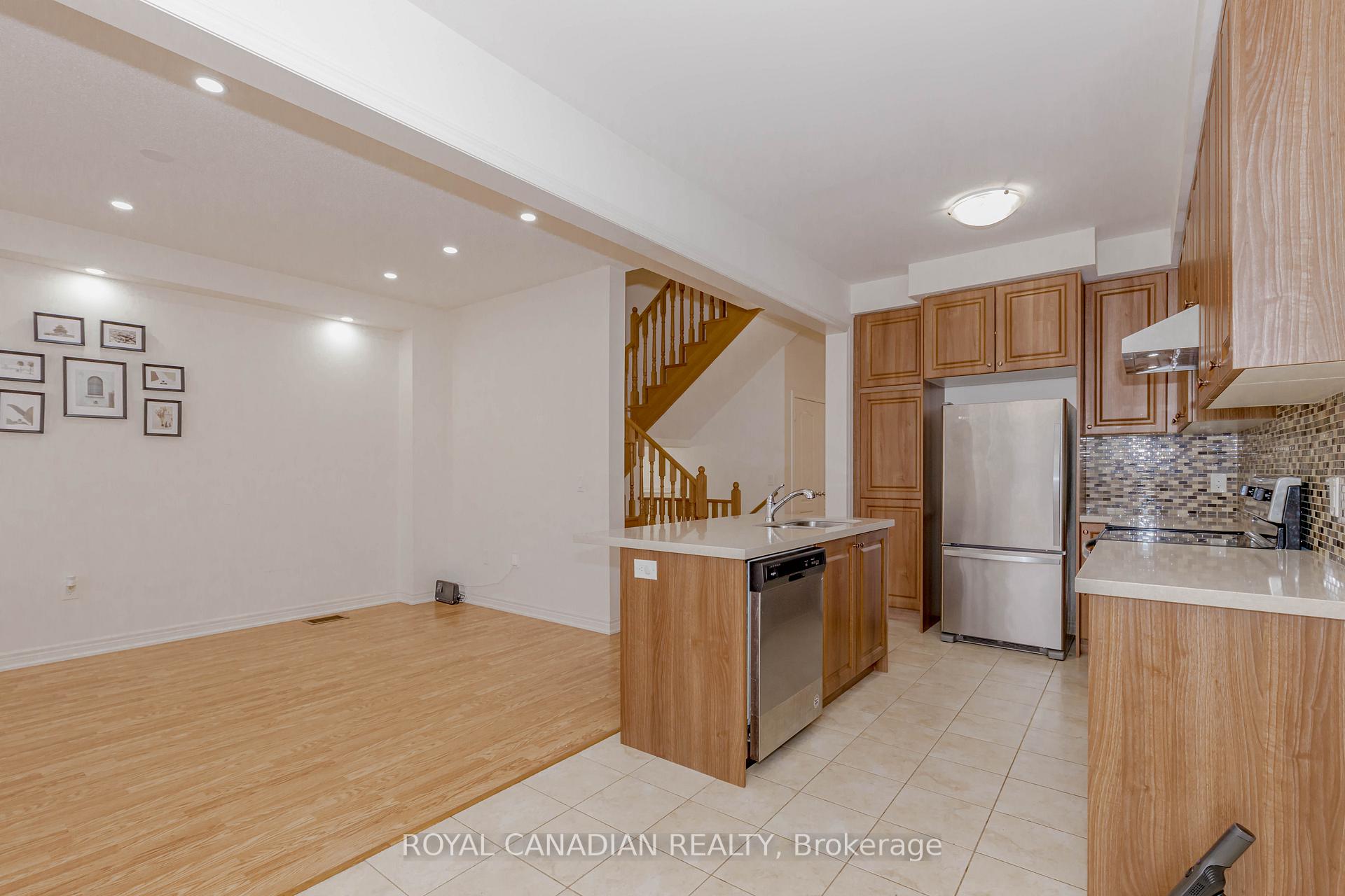 Photo 11 of 1533 Carr Landing, Milton, Ford — HOMEH