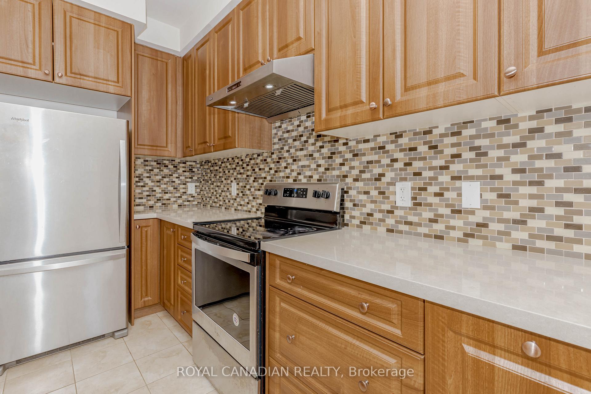 Photo 16 of 1533 Carr Landing, Milton, Ford — HOMEH