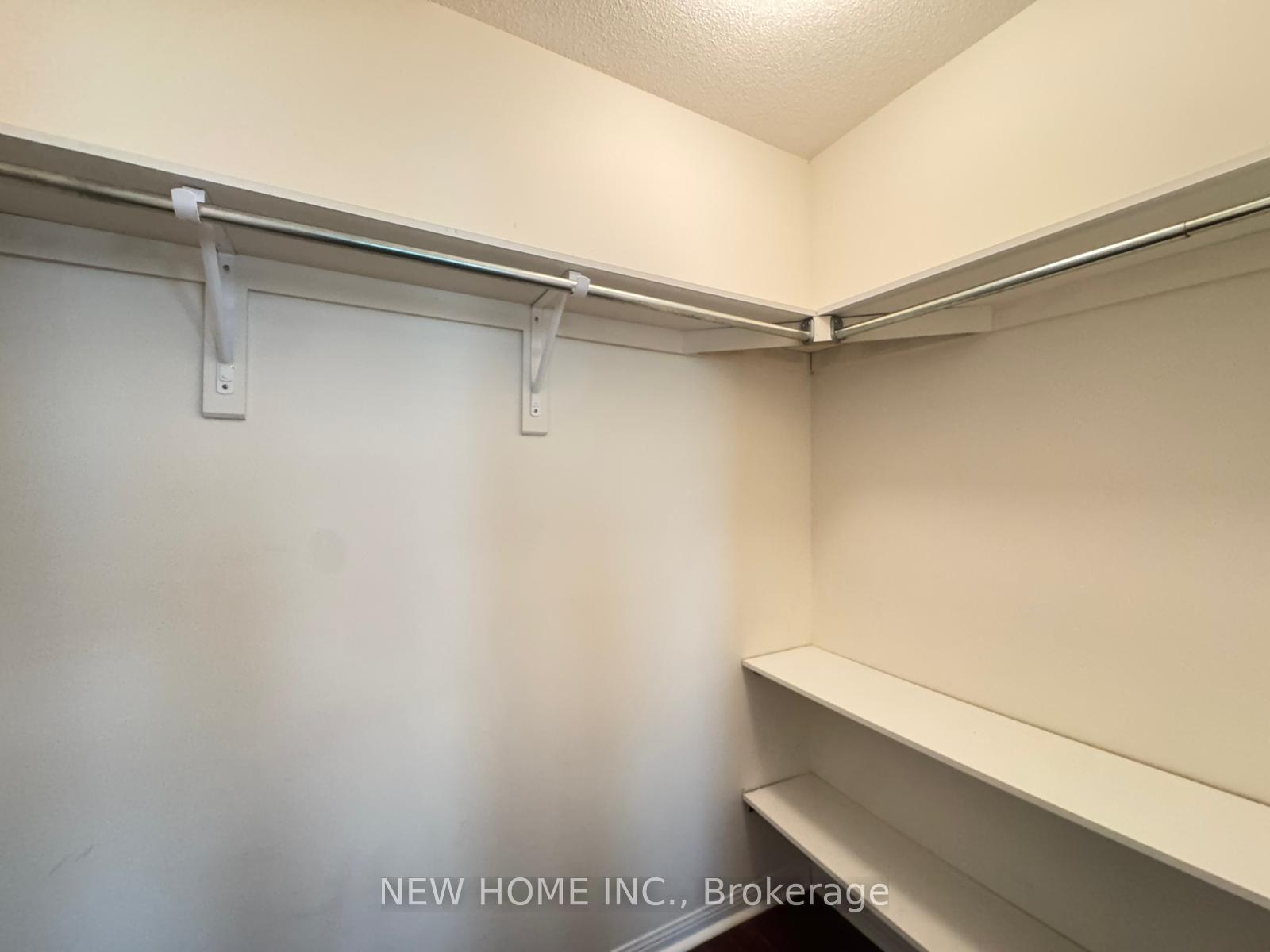Photo 12 of 23 Briarcrest Drive, Markham, Berczy — HOMEH