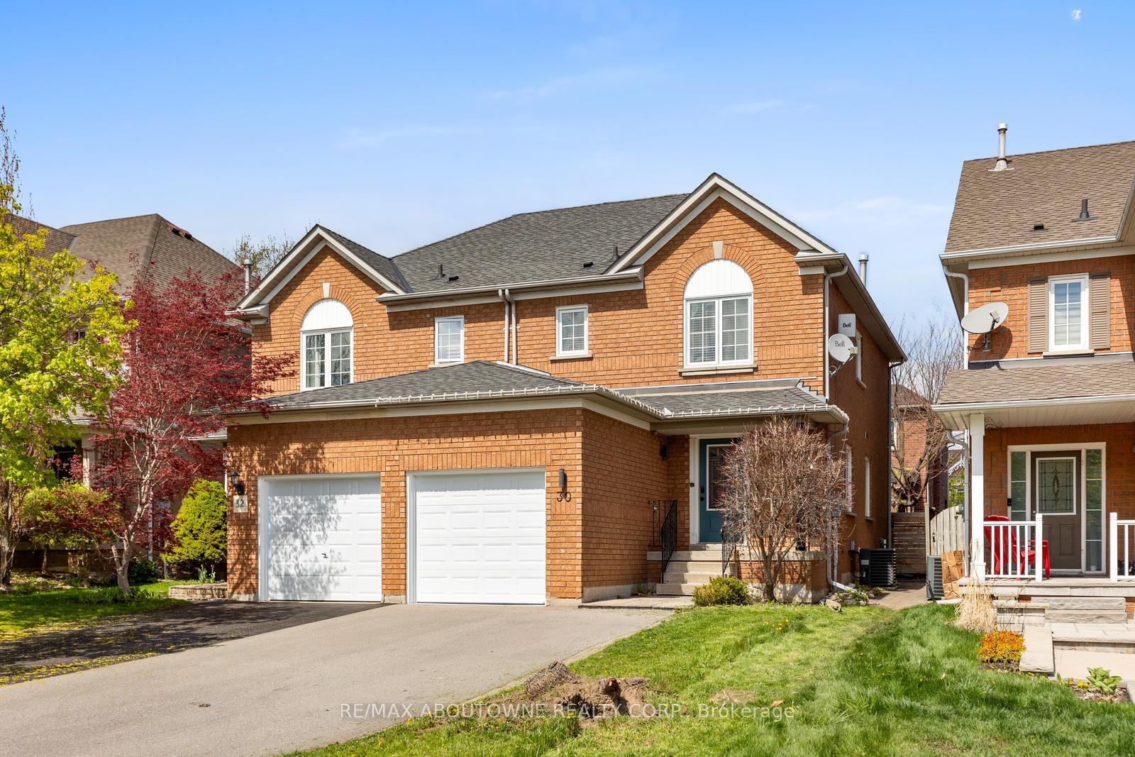 Front of 30 Harnesworth Crescent
