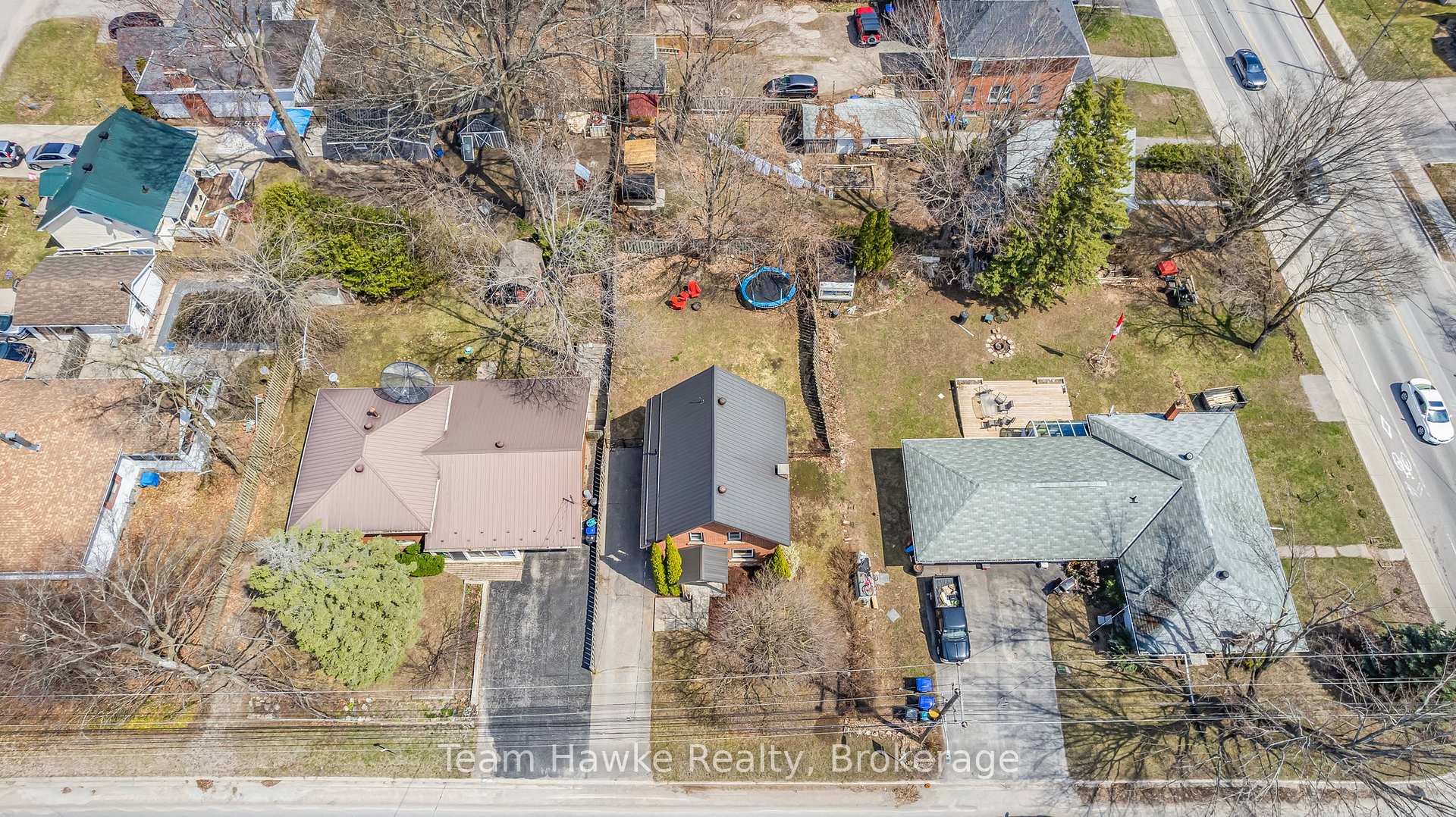 Photo 38 of 261 Eighth Street, Midland — HOMEH