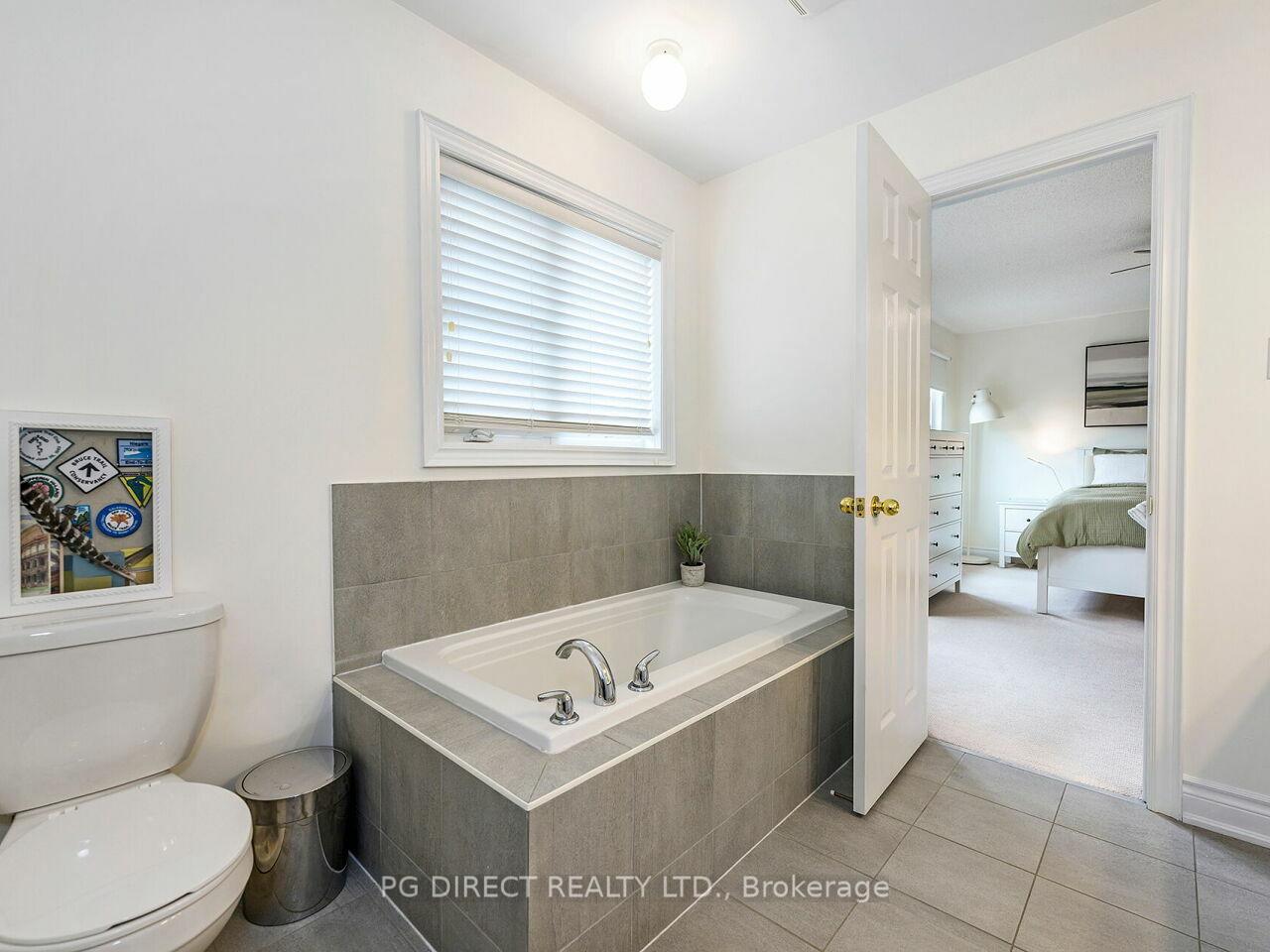 Photo 12 of 286 Scott Boulevard, Milton, Scott — HOMEH