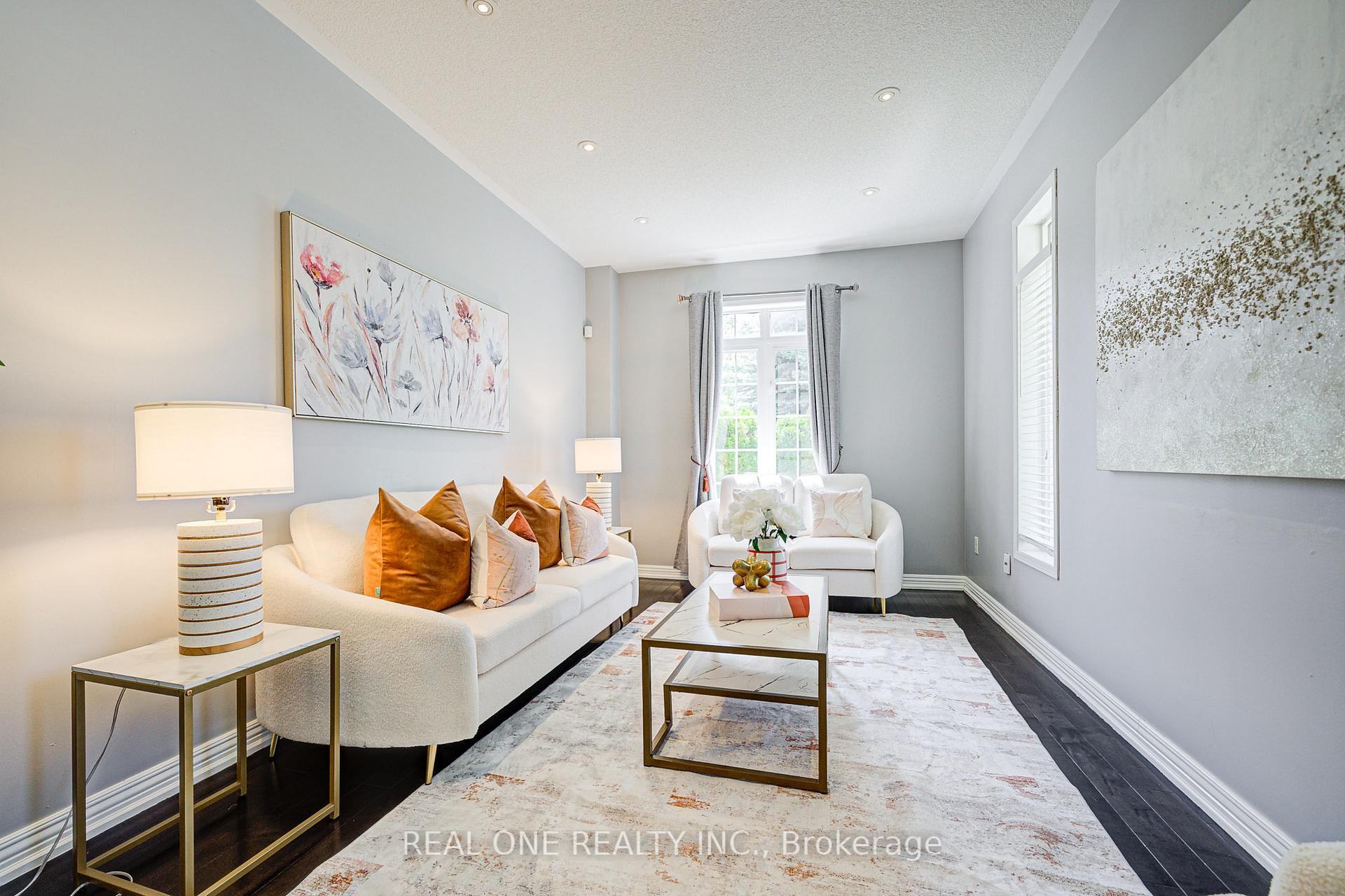 Photo 4 of 35 Ridgecrest Road, Markham, Berczy — HOMEH