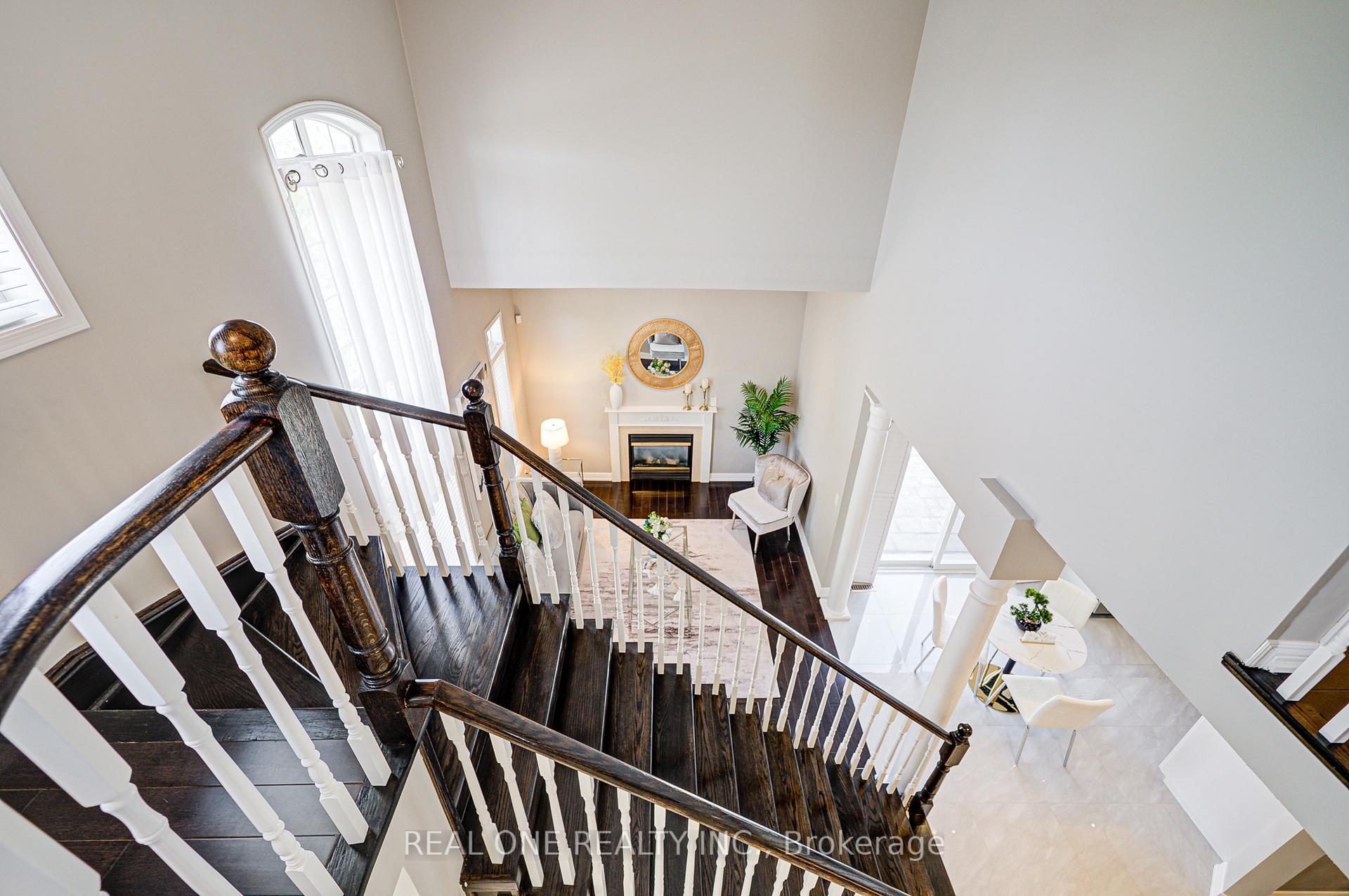 Photo 17 of 35 Ridgecrest Road, Markham, Berczy — HOMEH