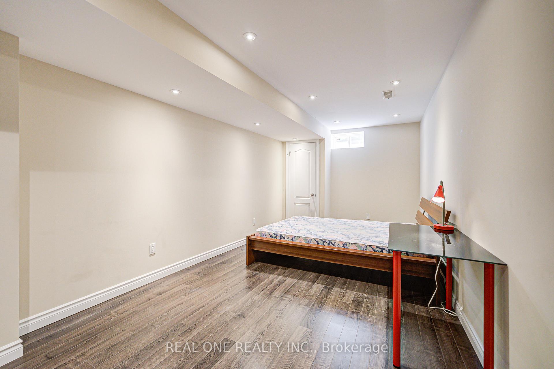Photo 36 of 35 Ridgecrest Road, Markham, Berczy — HOMEH